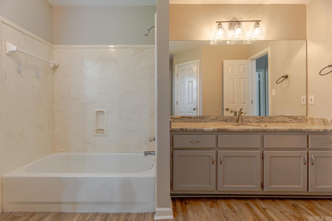 329 Windover Ln