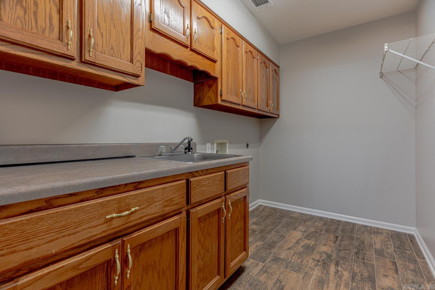 329 Windover Ln