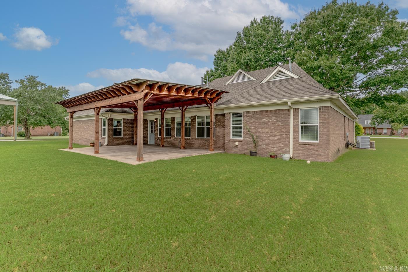 329 Windover Ln