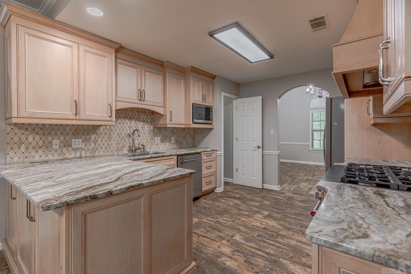 329 Windover Ln