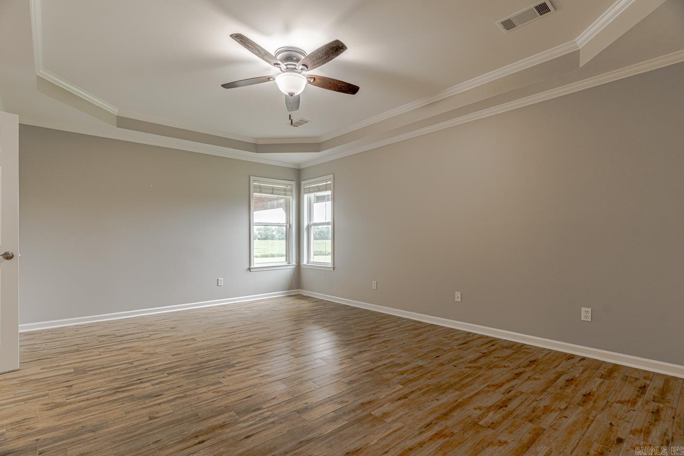329 Windover Ln