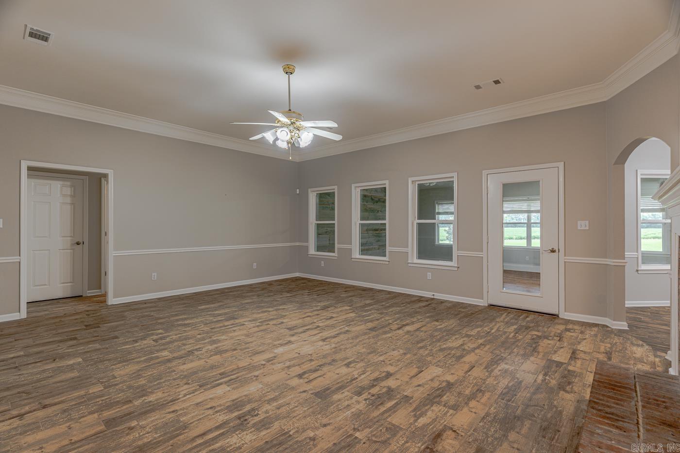 329 Windover Ln