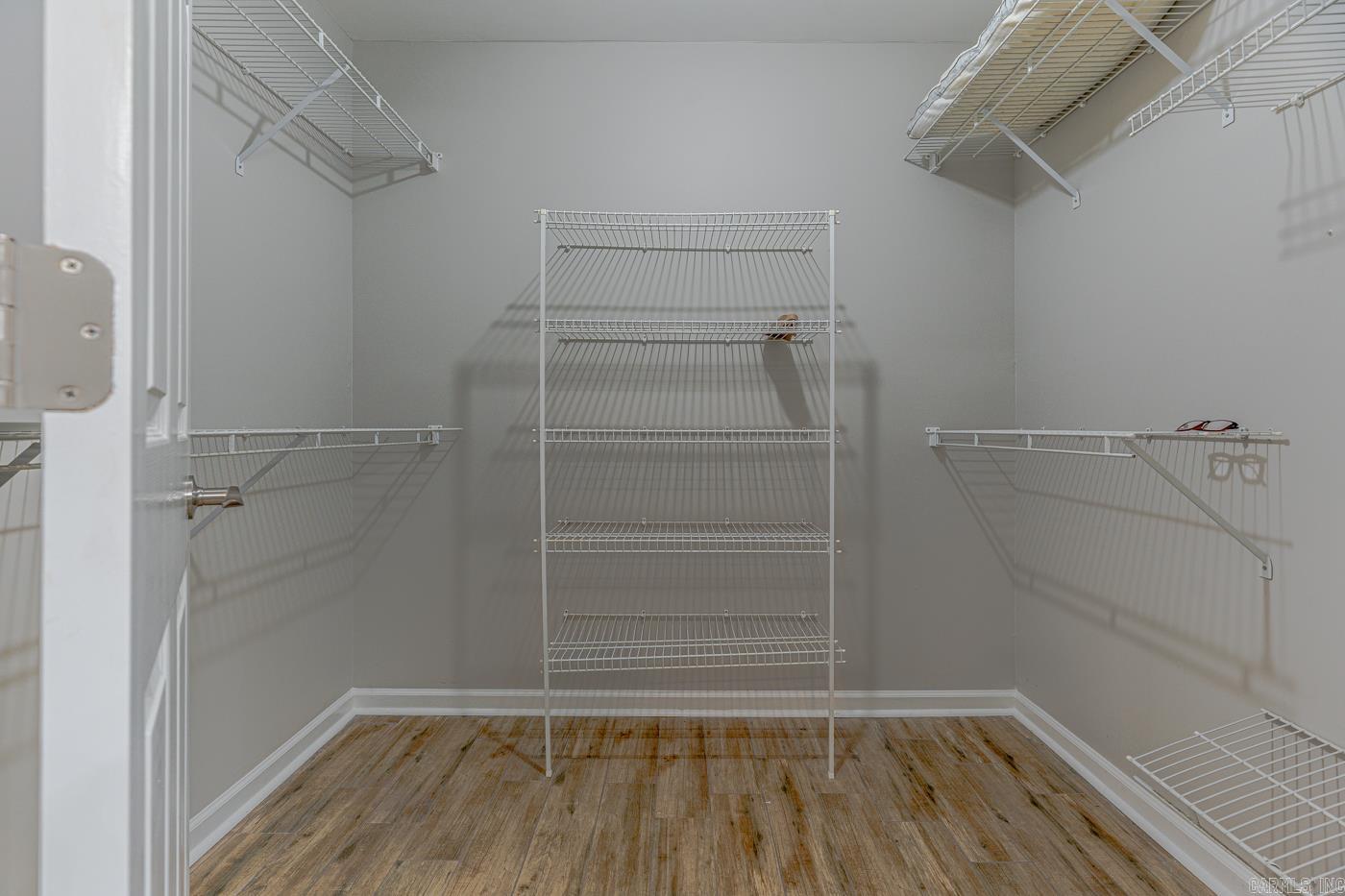 329 Windover Ln