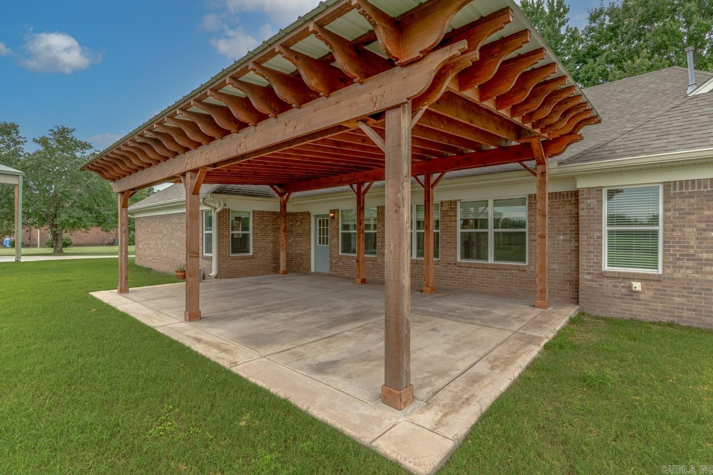329 Windover Ln