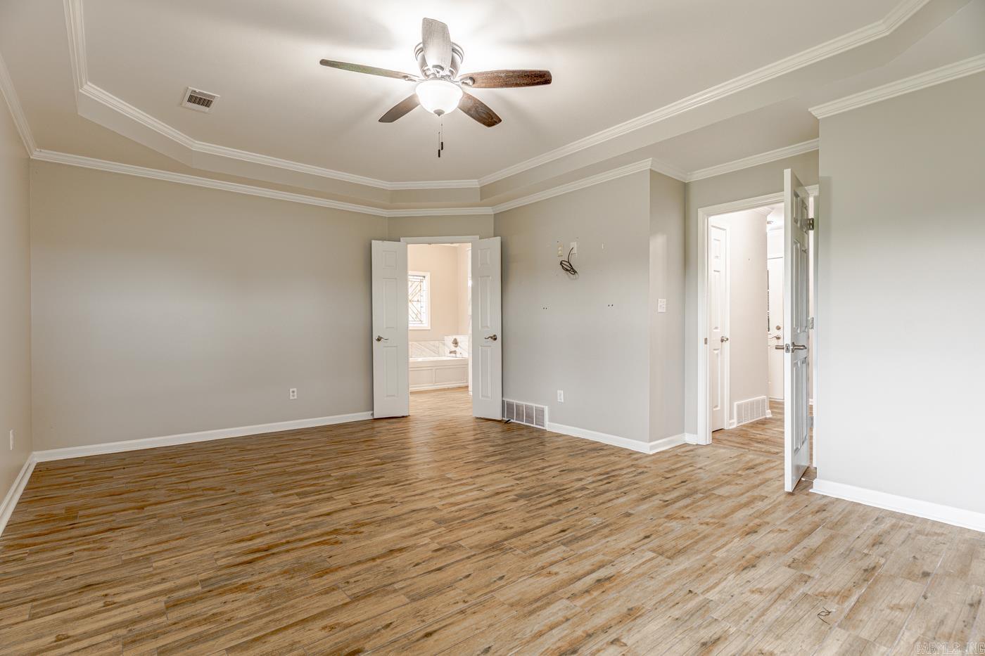 329 Windover Ln
