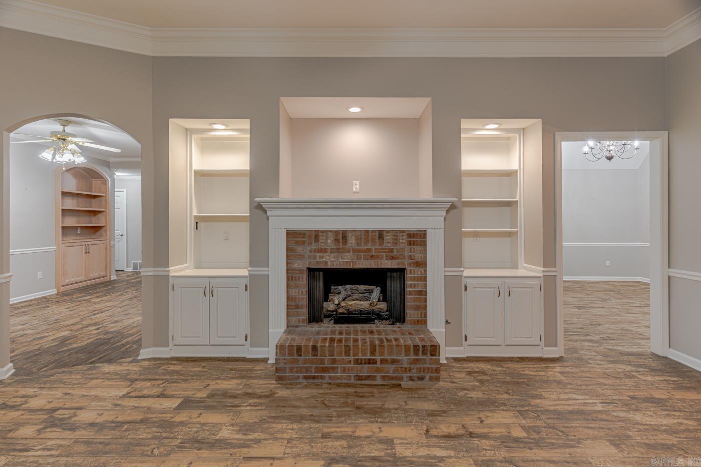 329 Windover Ln