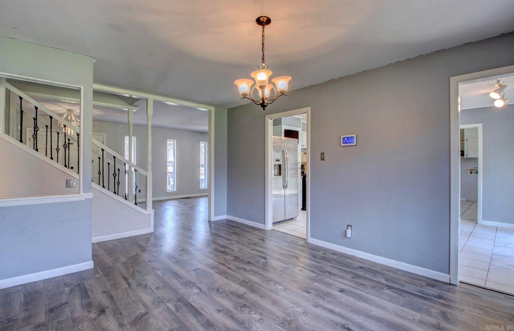 61 Cardinal Valley Drive