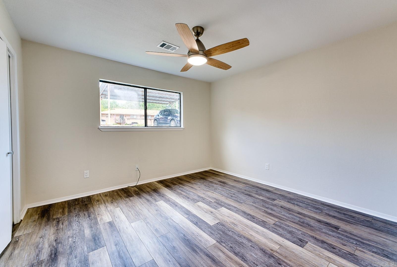 1100 Woodlawn Avenue, Unit 19