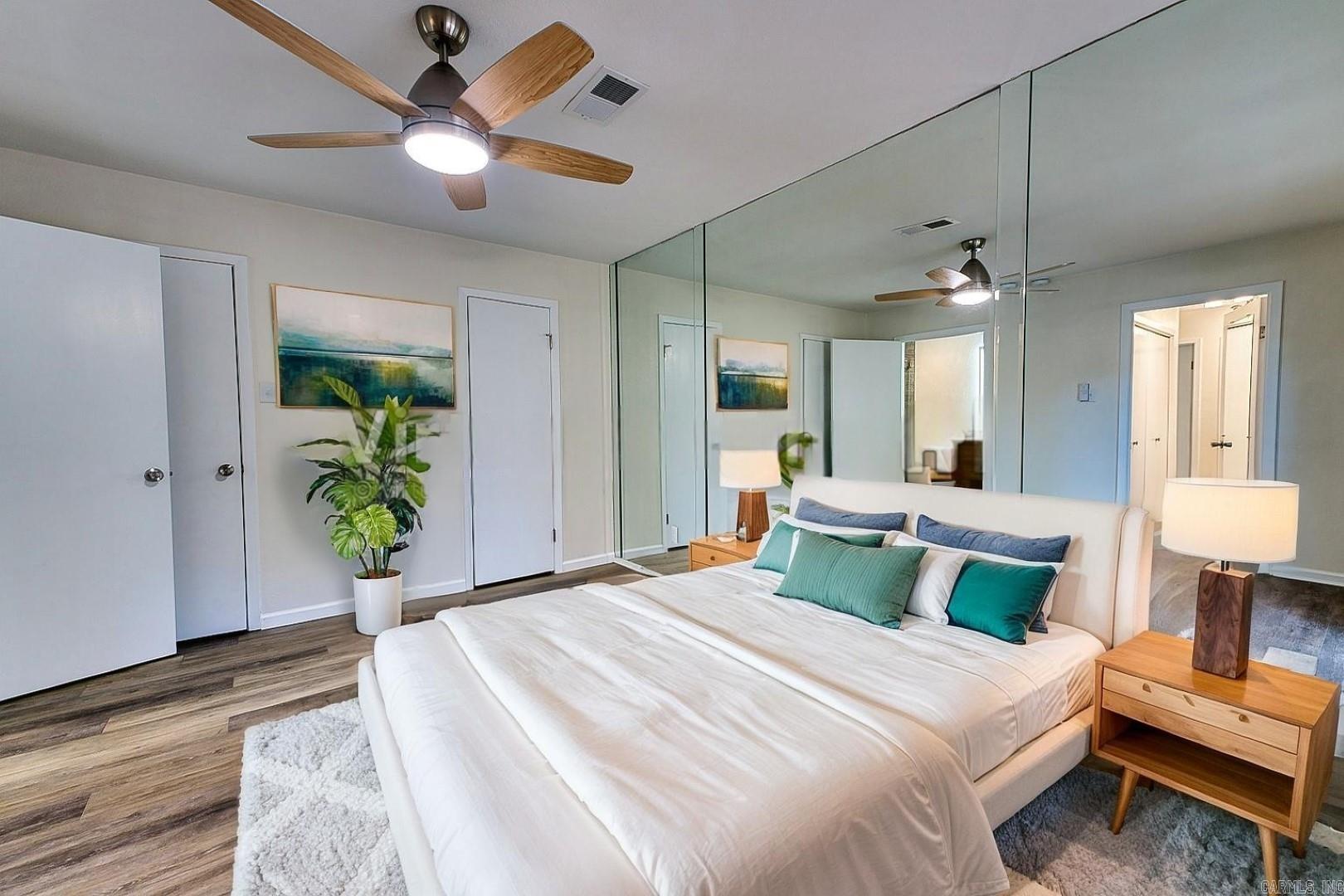 1100 Woodlawn Avenue, Unit 19