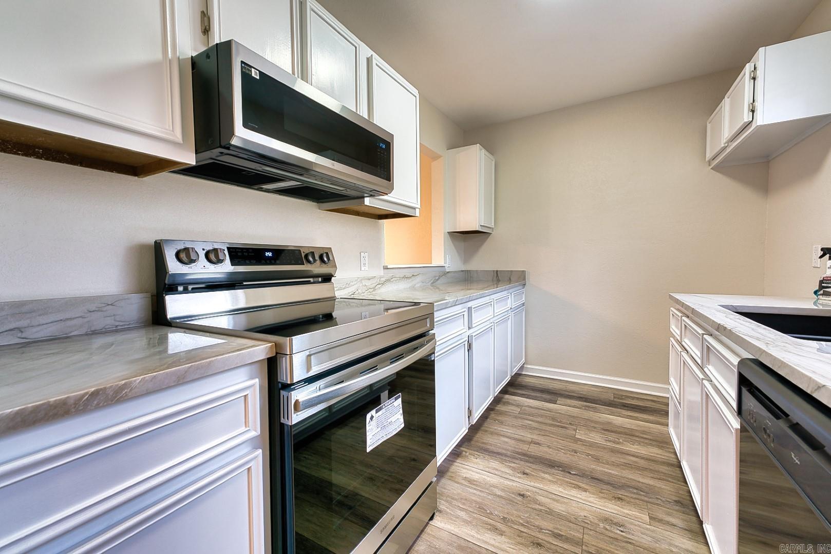 1100 Woodlawn Avenue, Unit 19