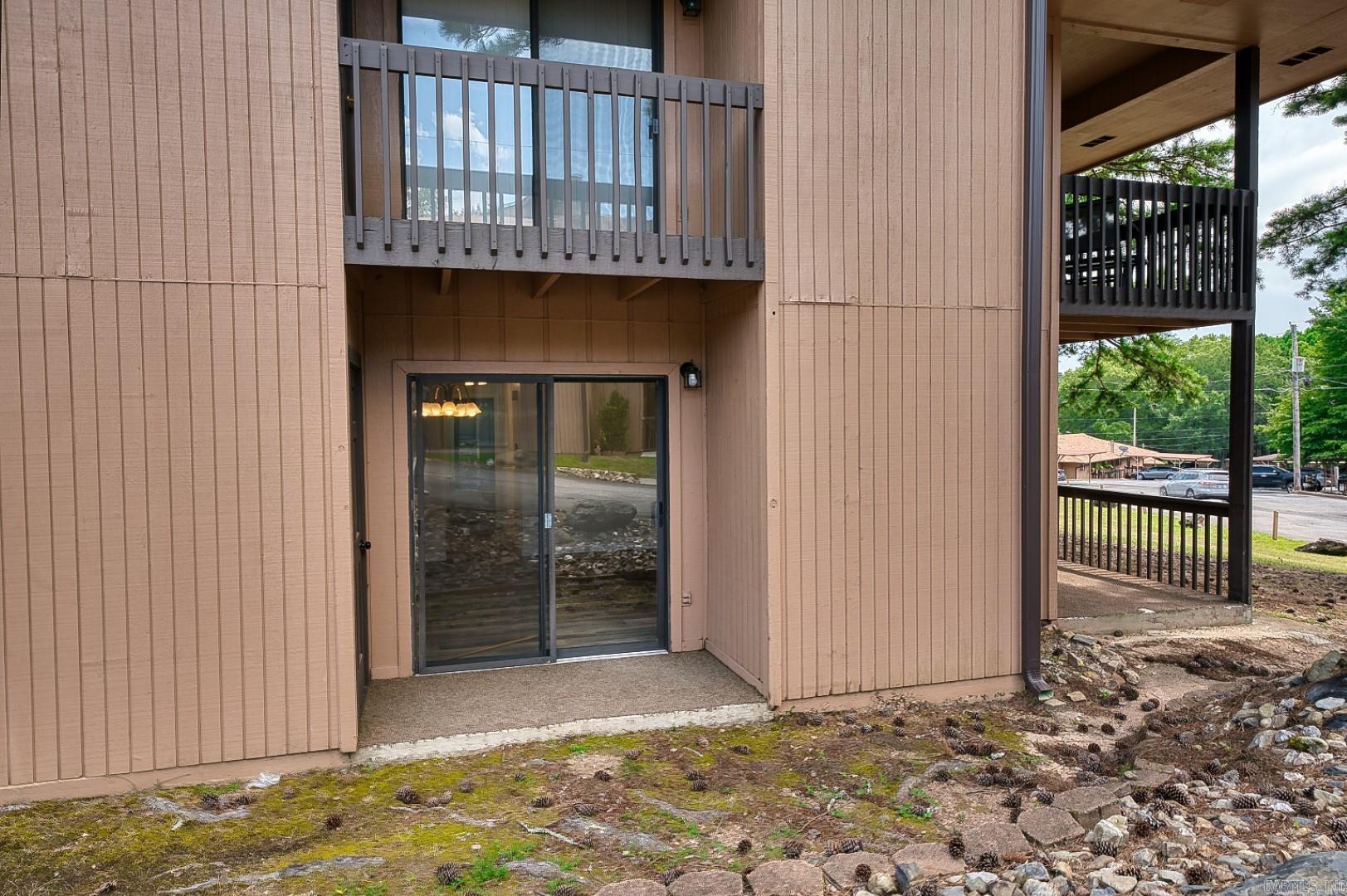 1100 Woodlawn Avenue, Unit 19