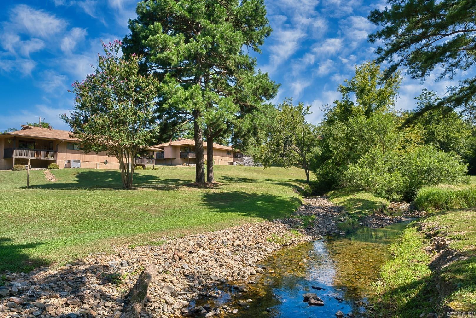 1100 Woodlawn Avenue, Unit 19