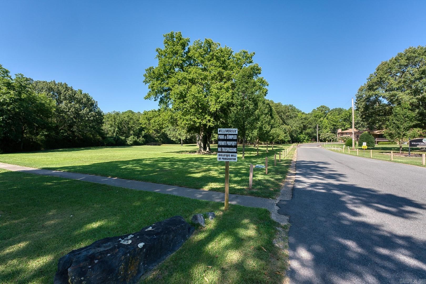 1100 Woodlawn Avenue, Unit 19