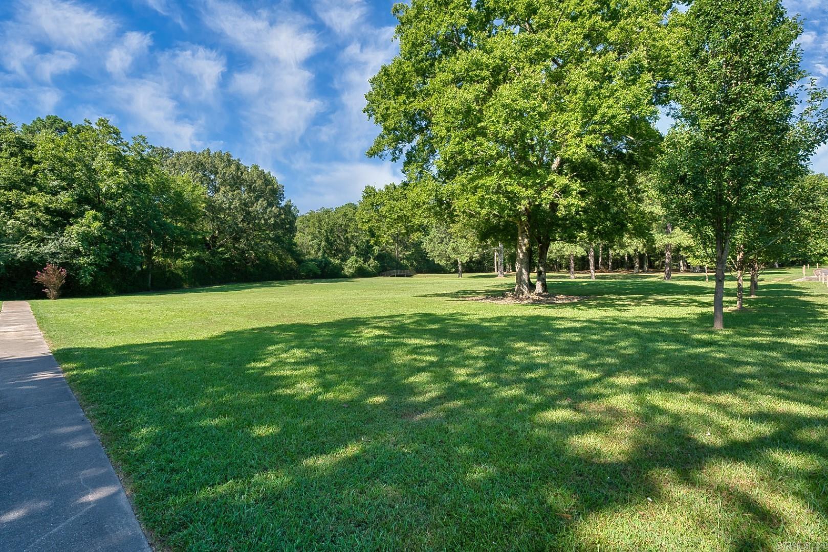 1100 Woodlawn Avenue, Unit 19