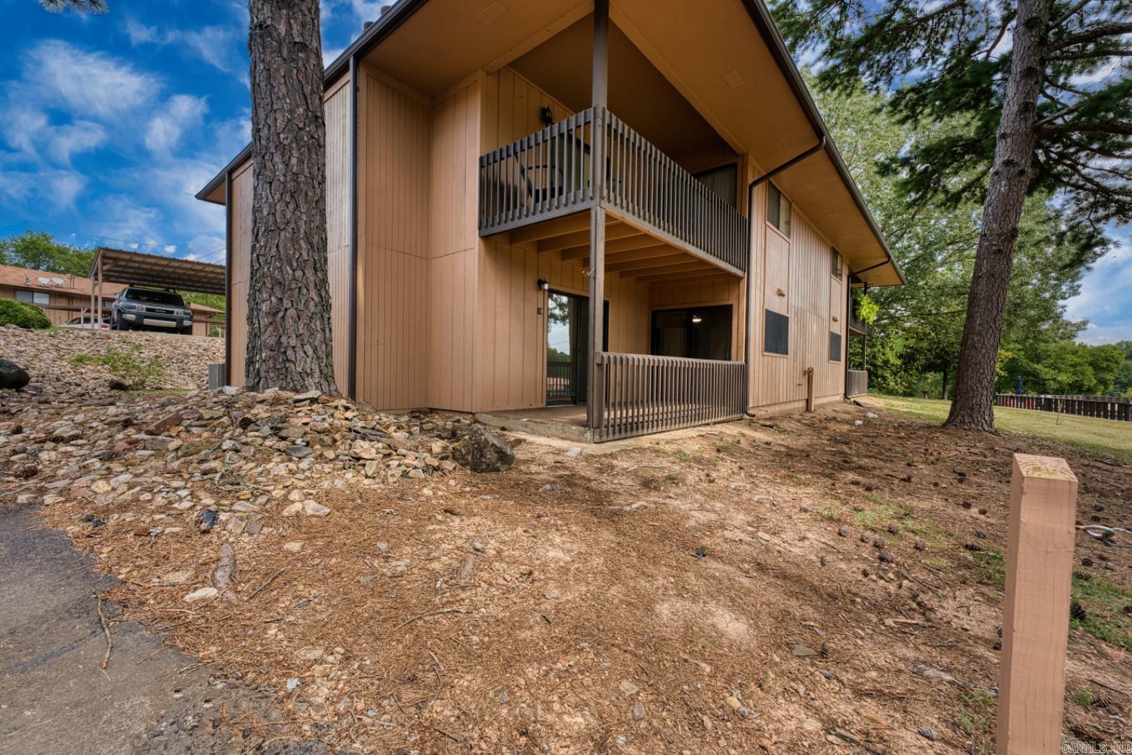 1100 Woodlawn Avenue, Unit 19