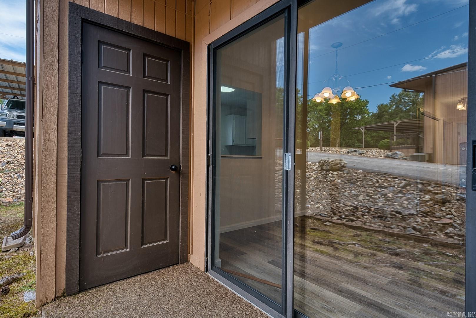 1100 Woodlawn Avenue, Unit 19