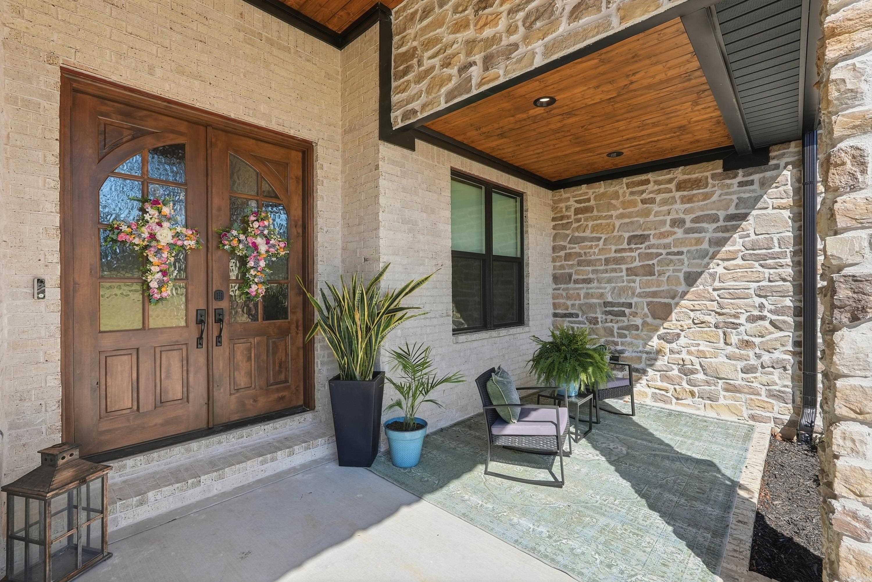 2940 Orchard View Drive