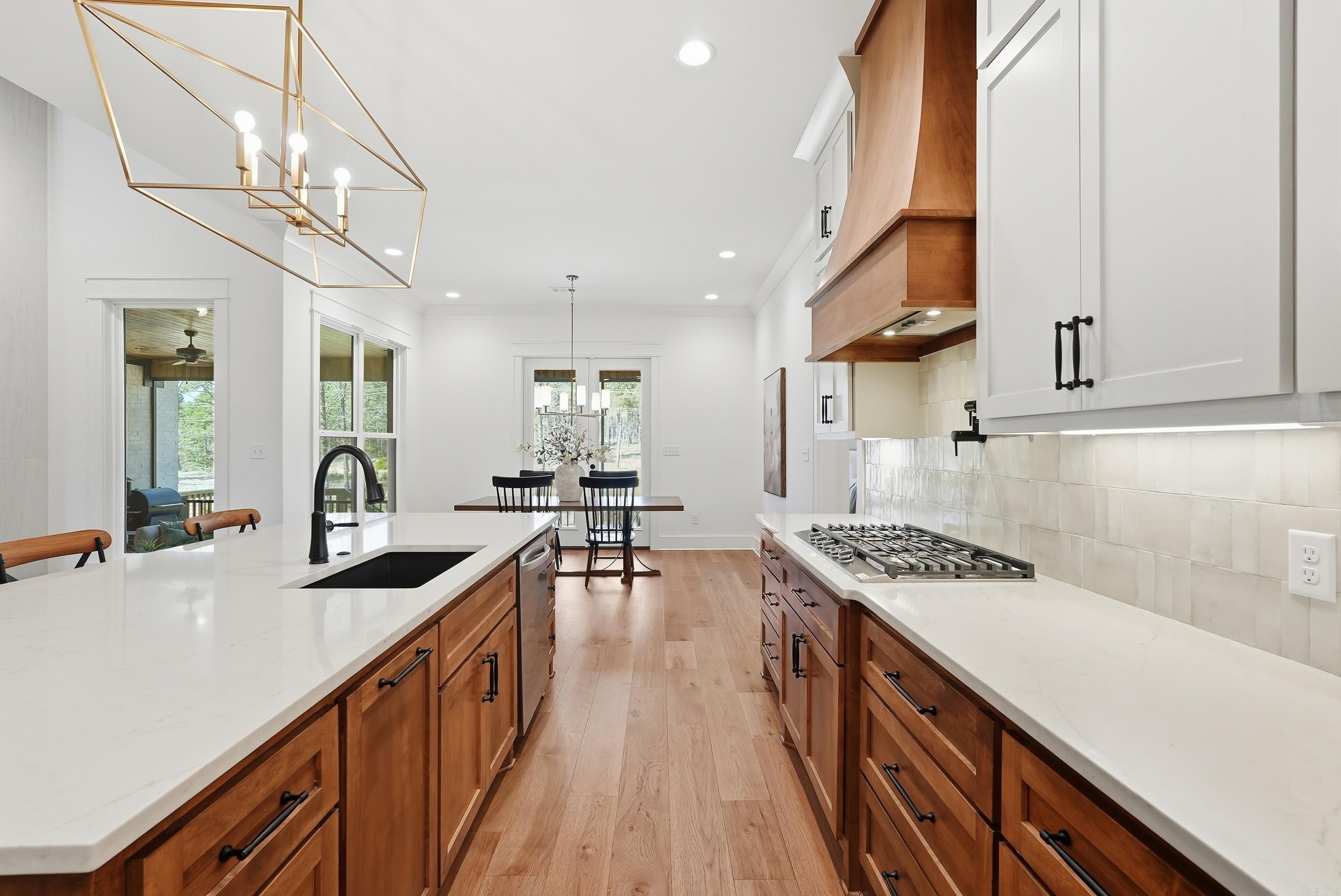 2940 Orchard View Drive