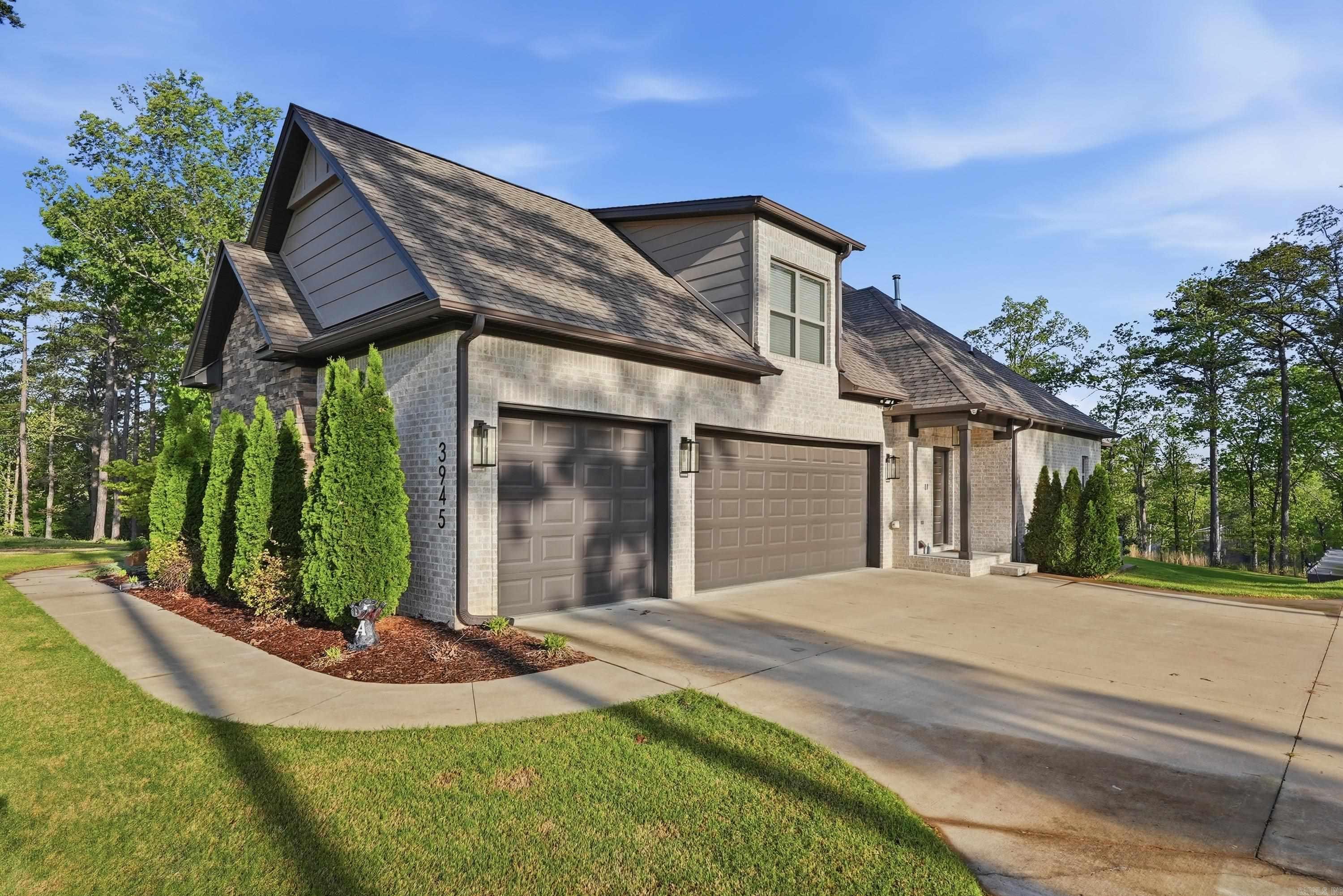 3945 Orchard Hill Drive