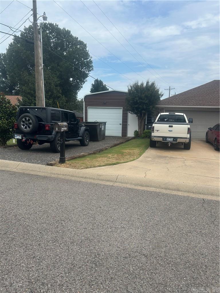 3 Sunflower Dr
