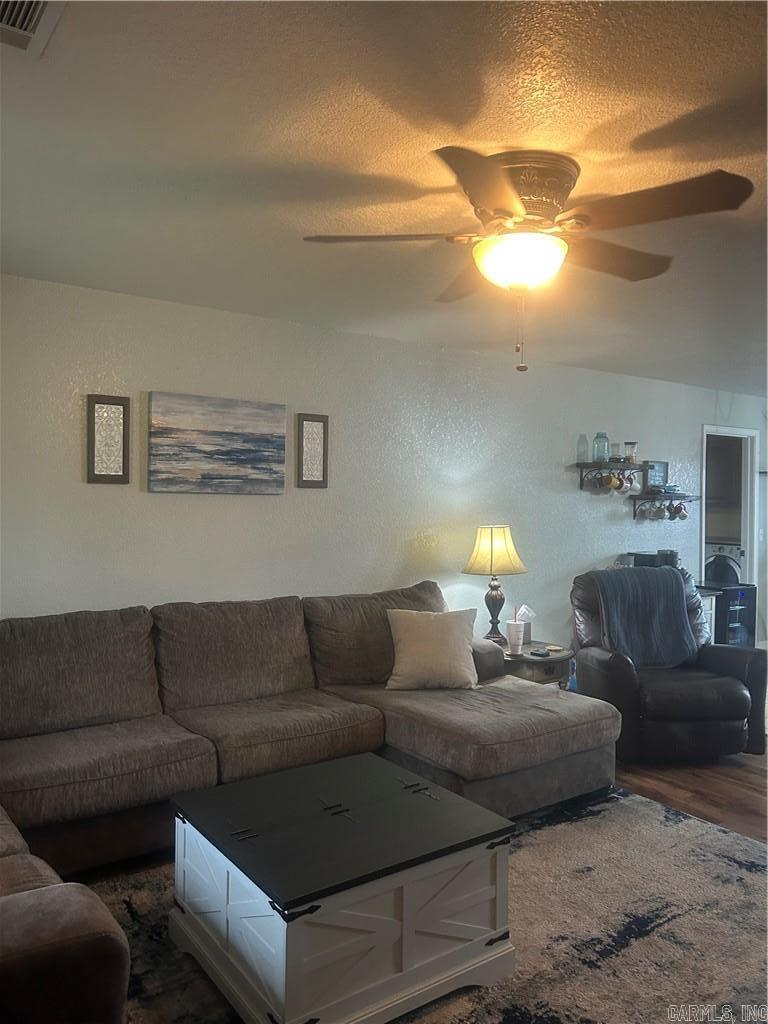 3 Sunflower Dr