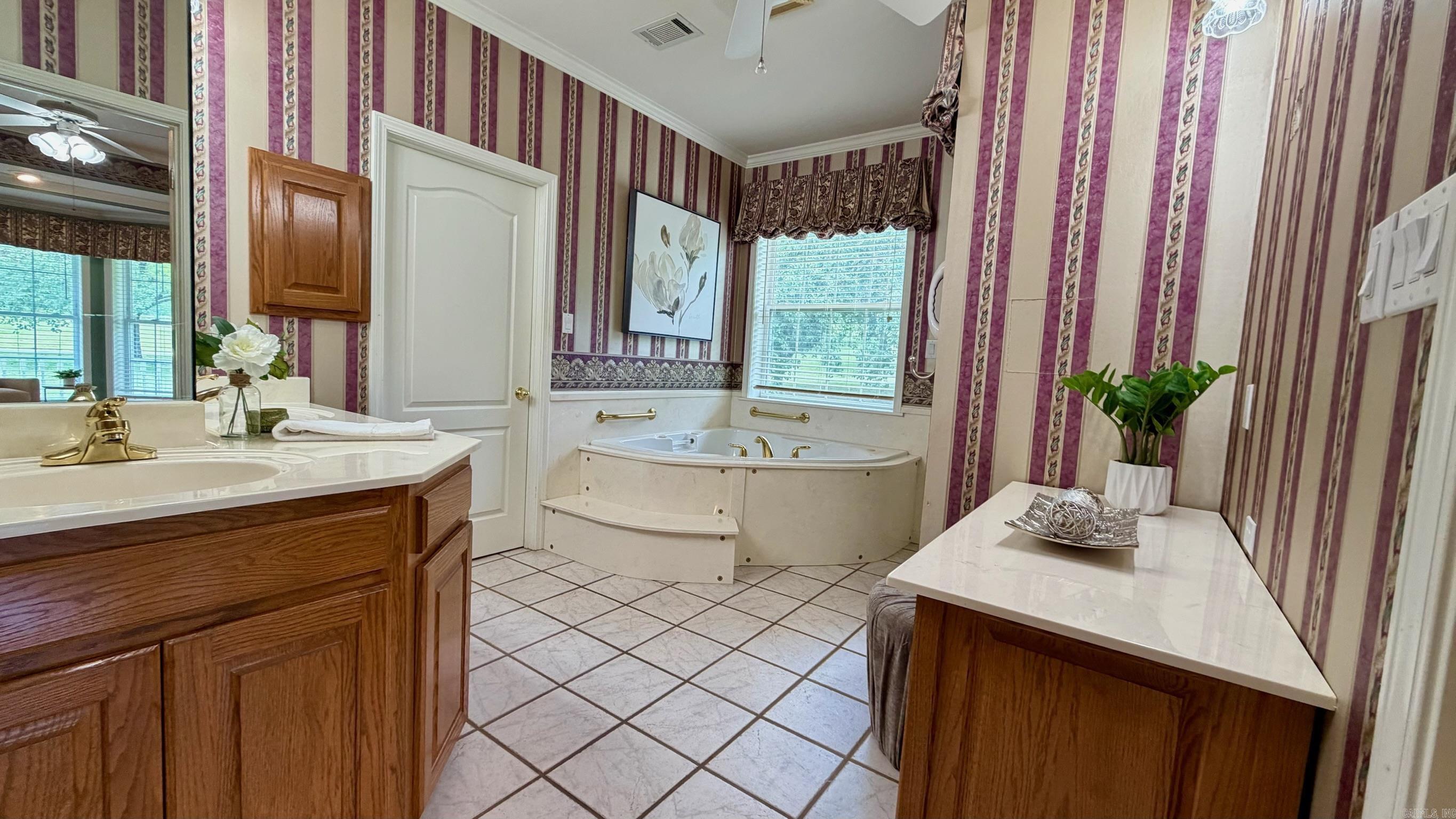 201 Green Willow Lane