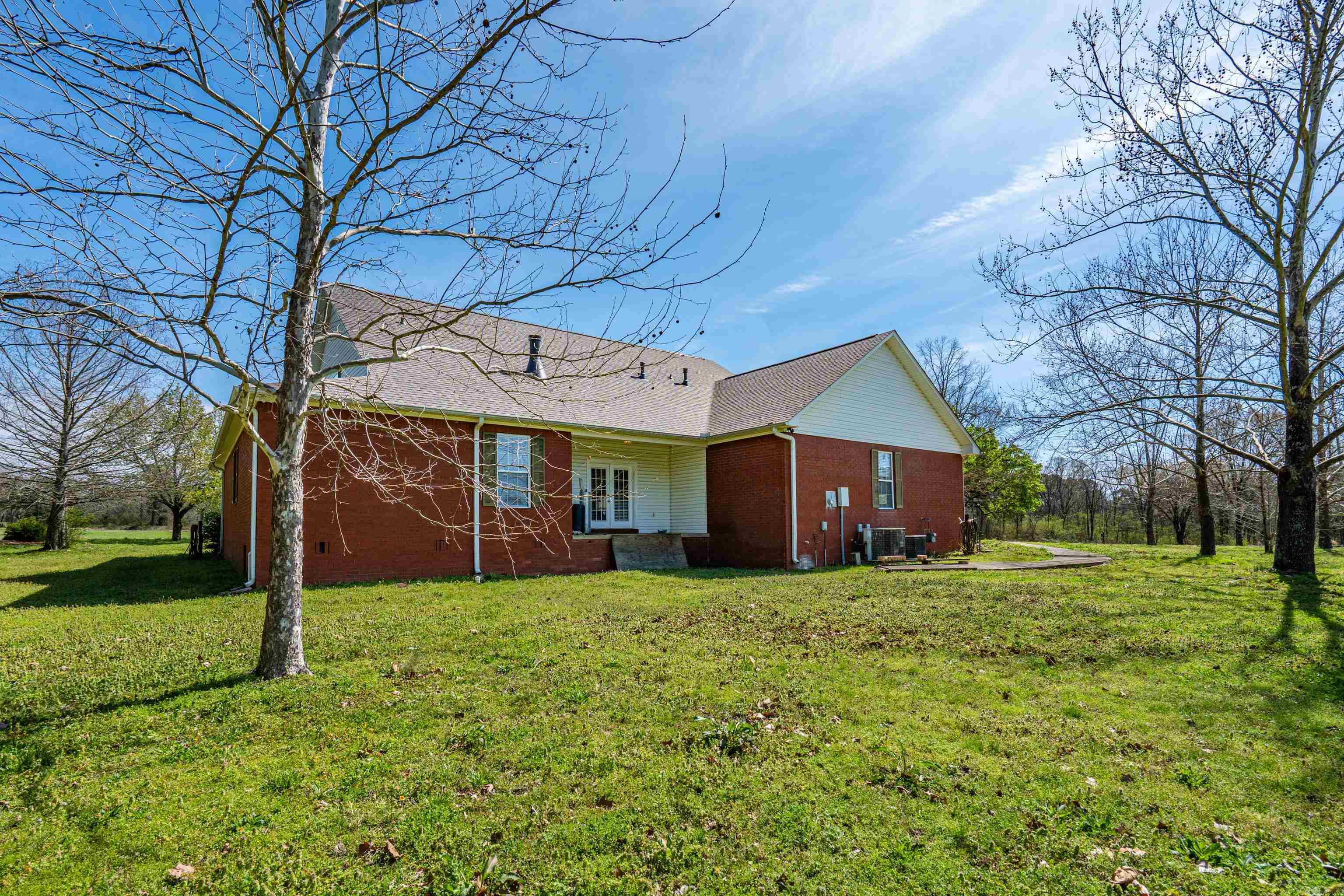 201 Green Willow Lane