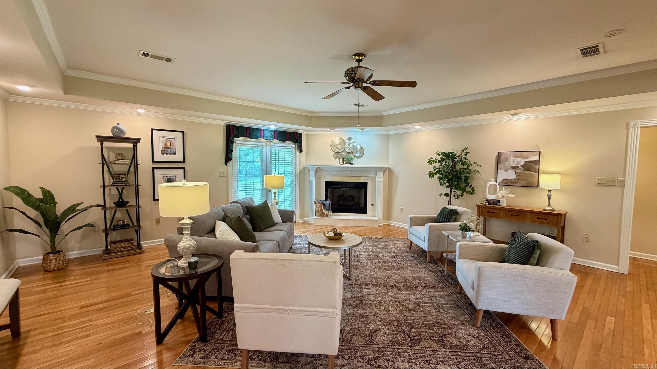 201 Green Willow Lane