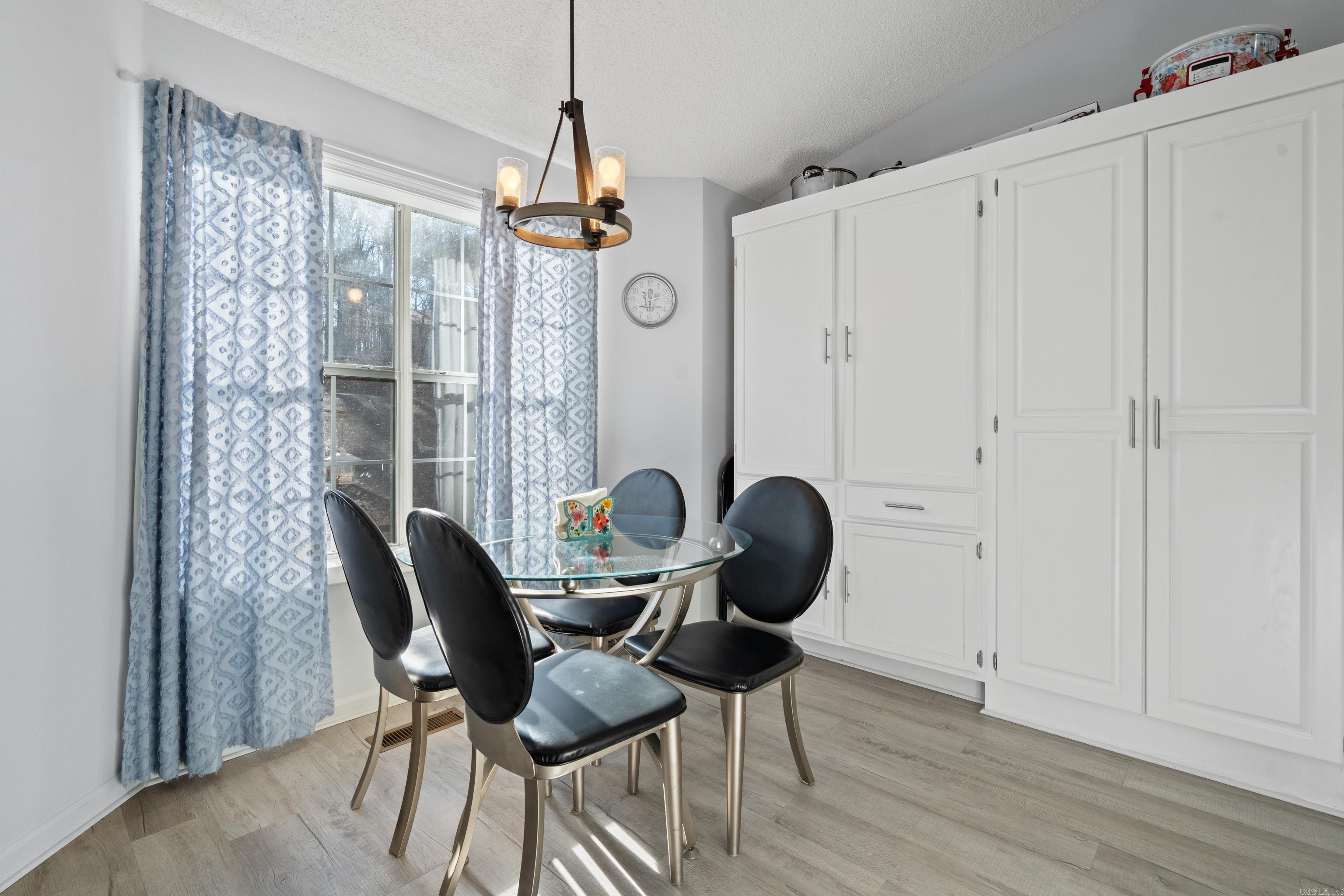 4 Narcisco Circle