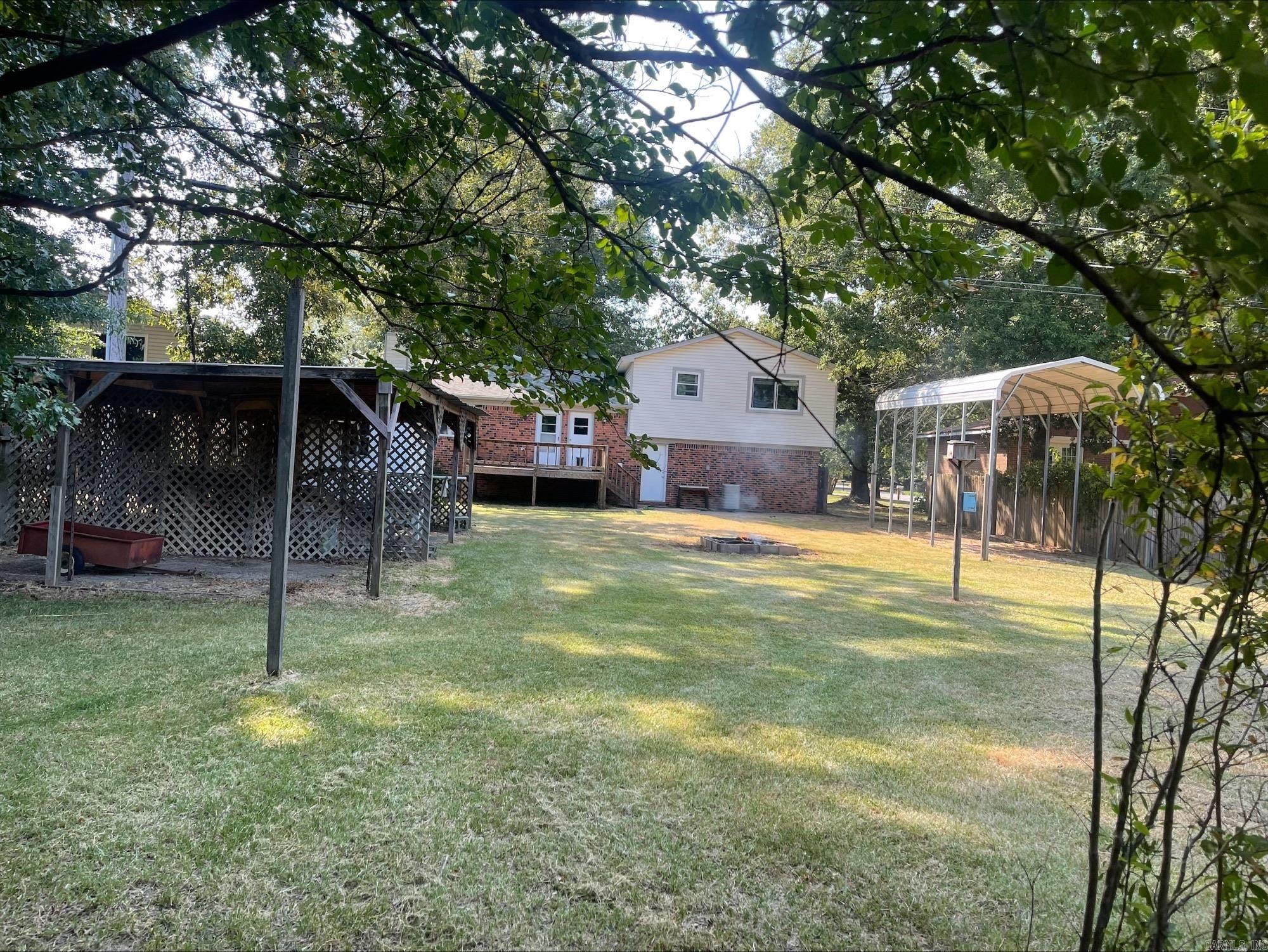 3905 Sioux Trl