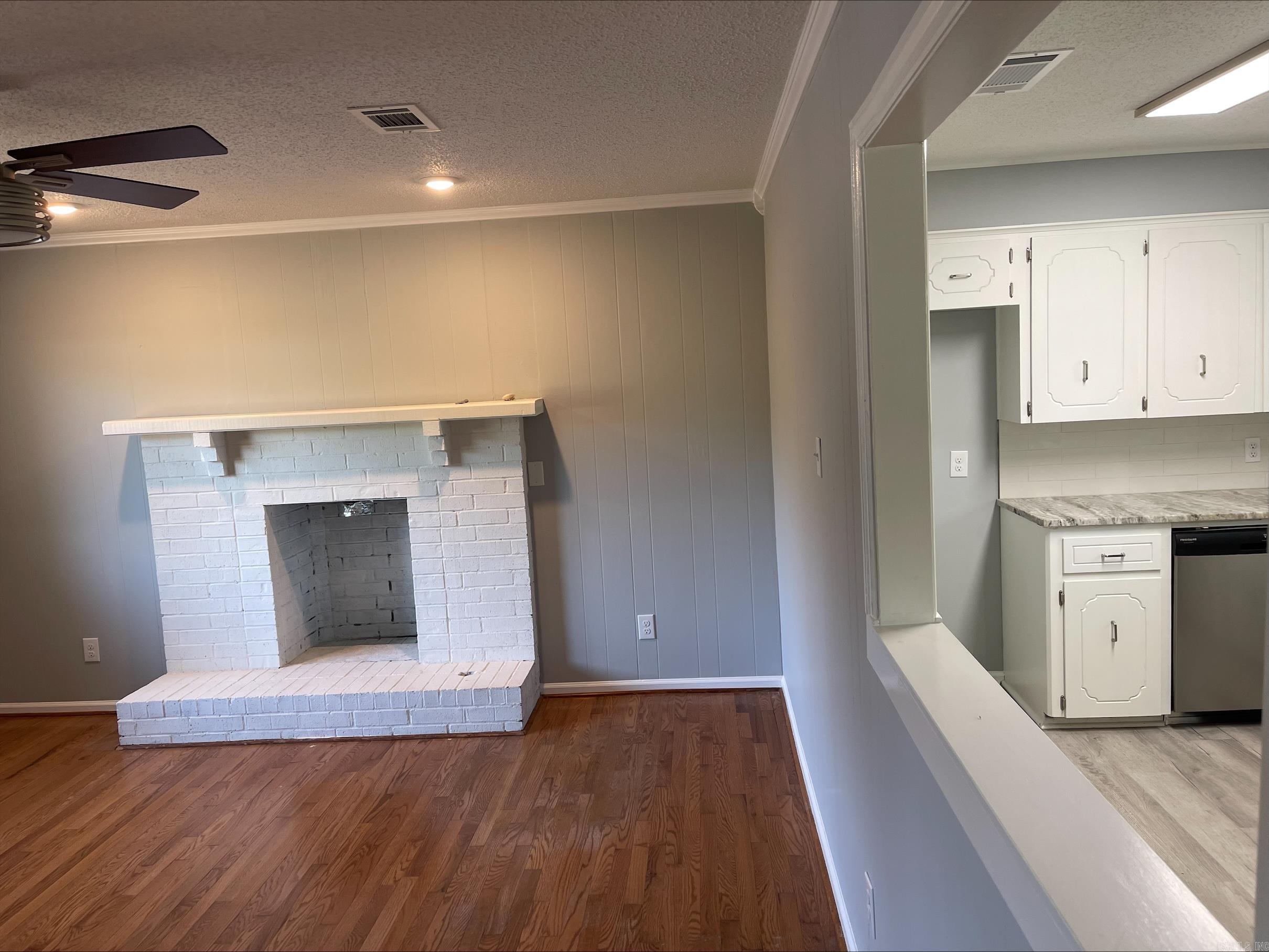 3905 Sioux Trl