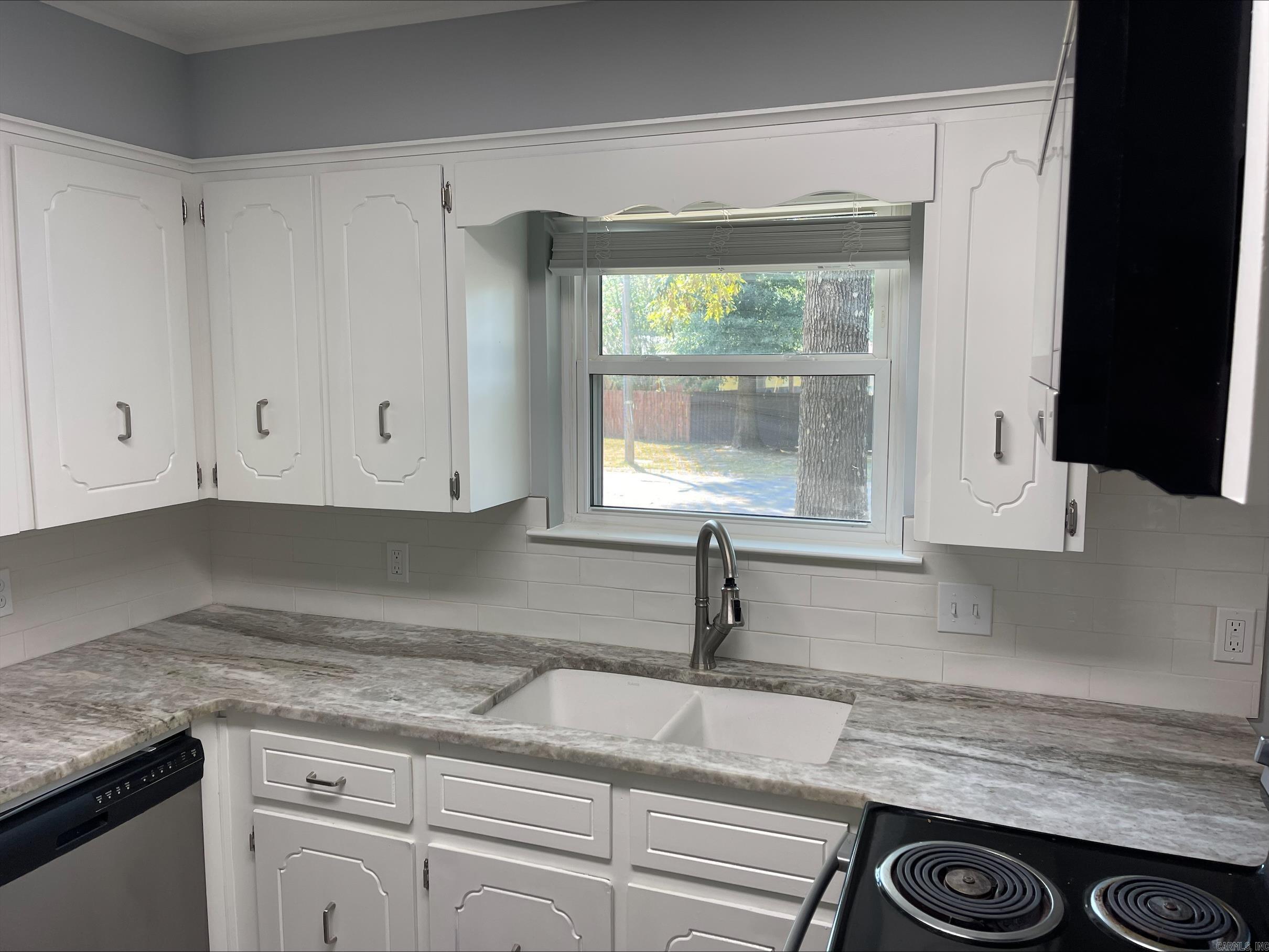 3905 Sioux Trl