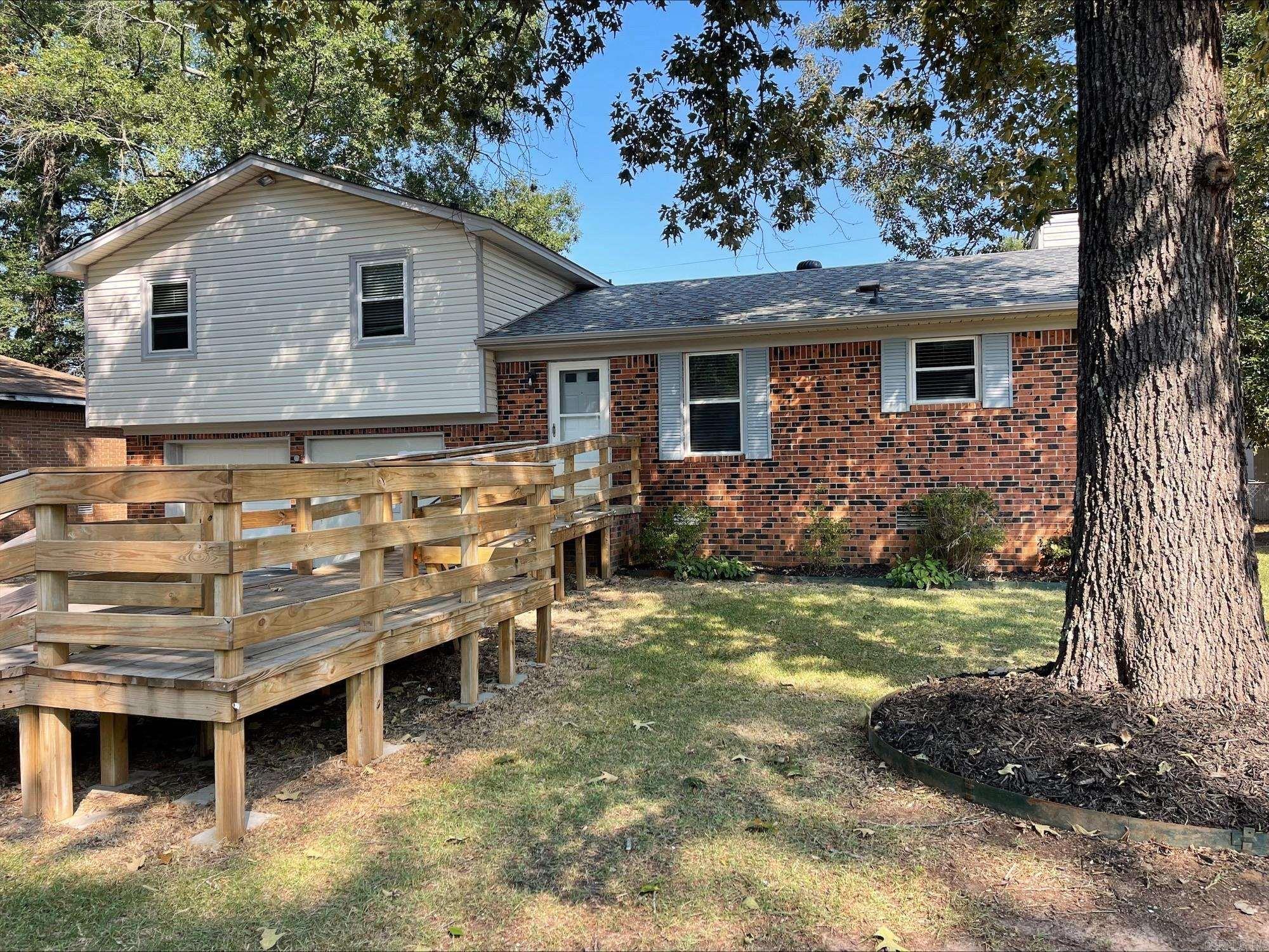 3905 Sioux Trl