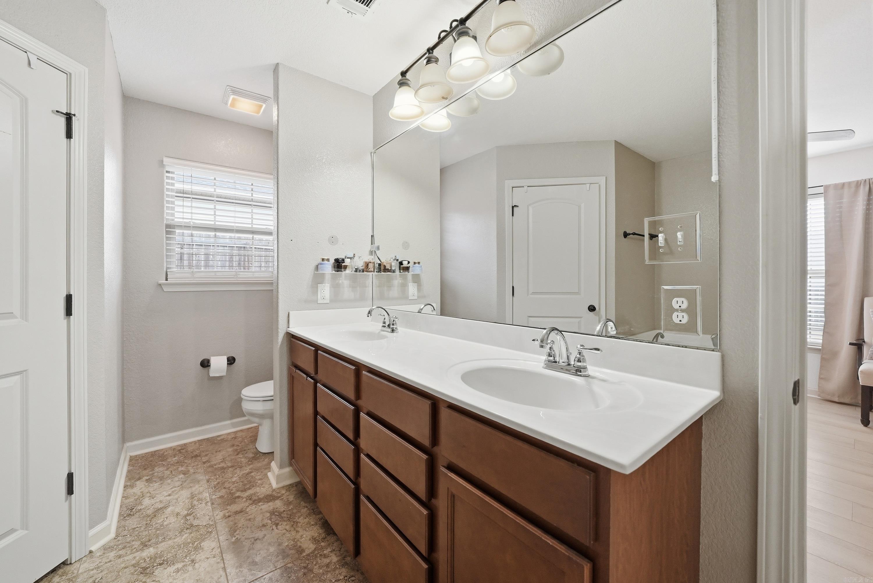 139 Hillshire Loop
