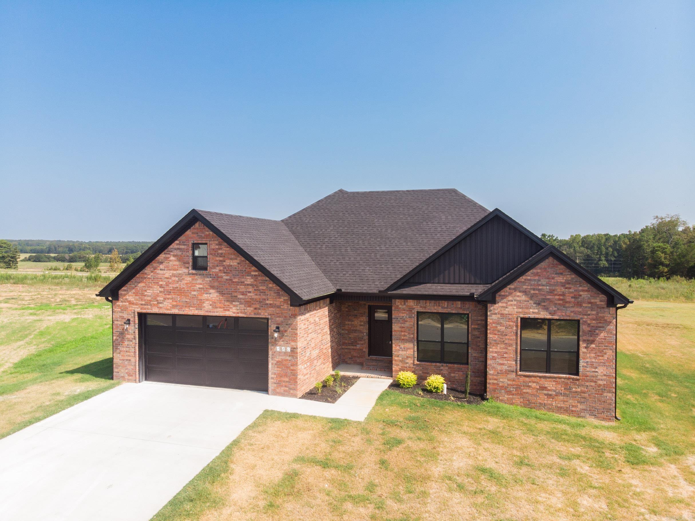 120 Michael Dr. Drive
