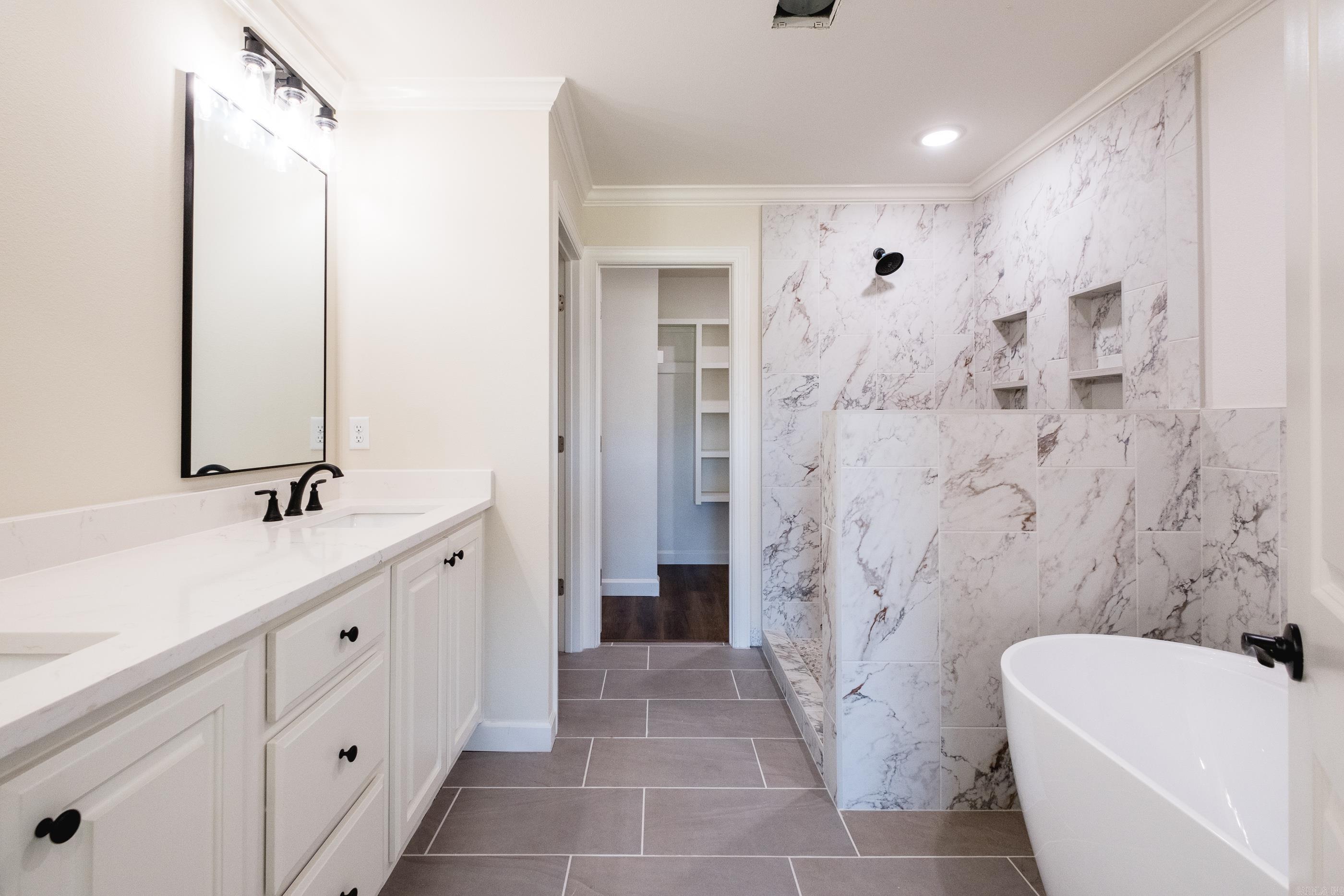 71 Corniche Cove