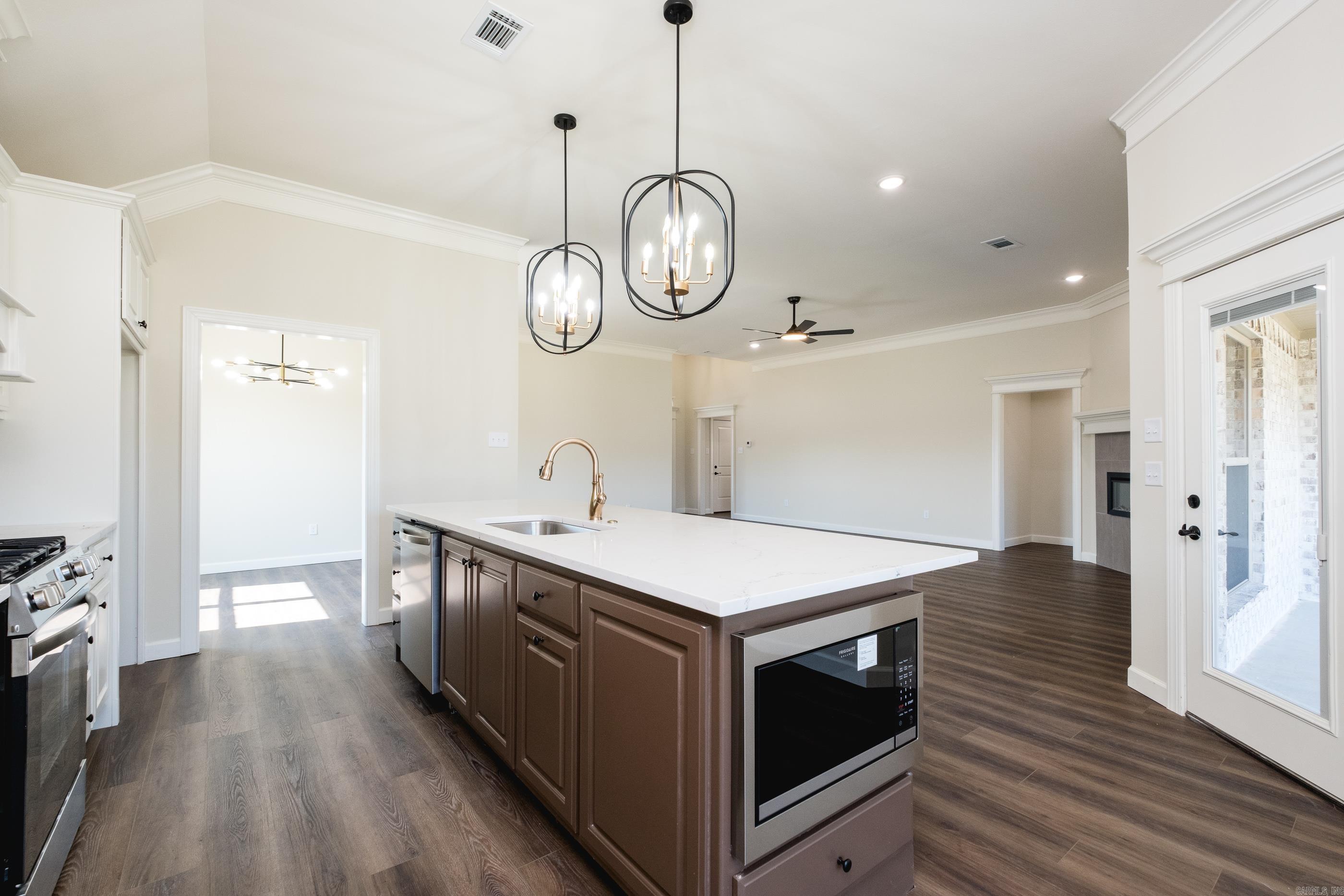 71 Corniche Cove
