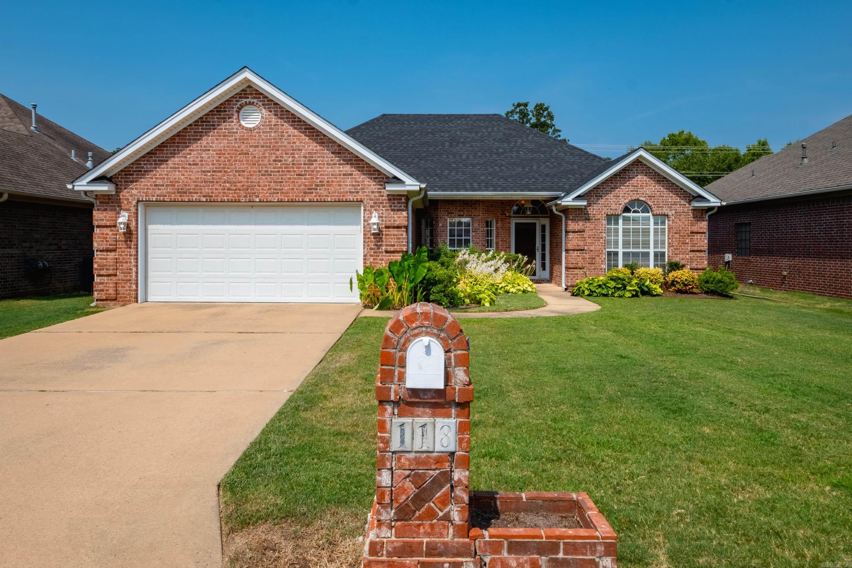118 Auriel Circle