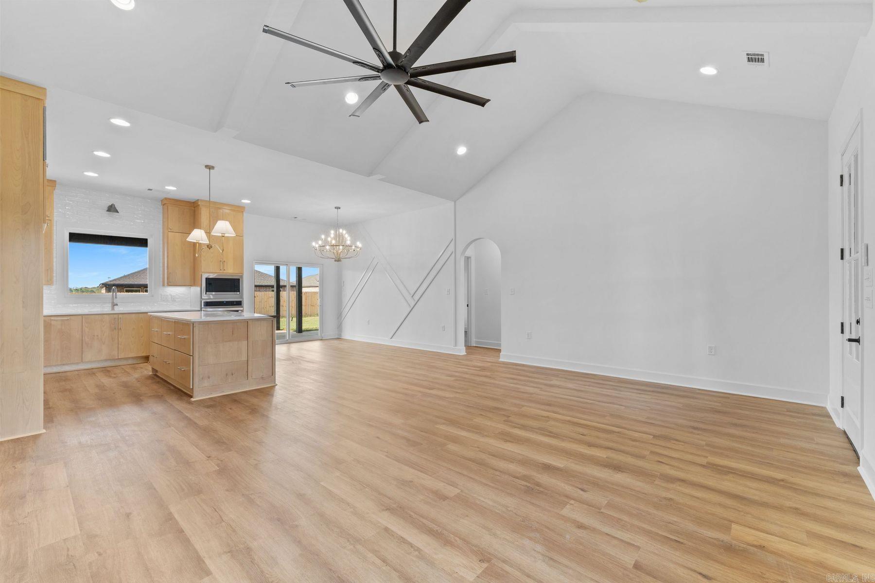 21081 Kinsley Lane