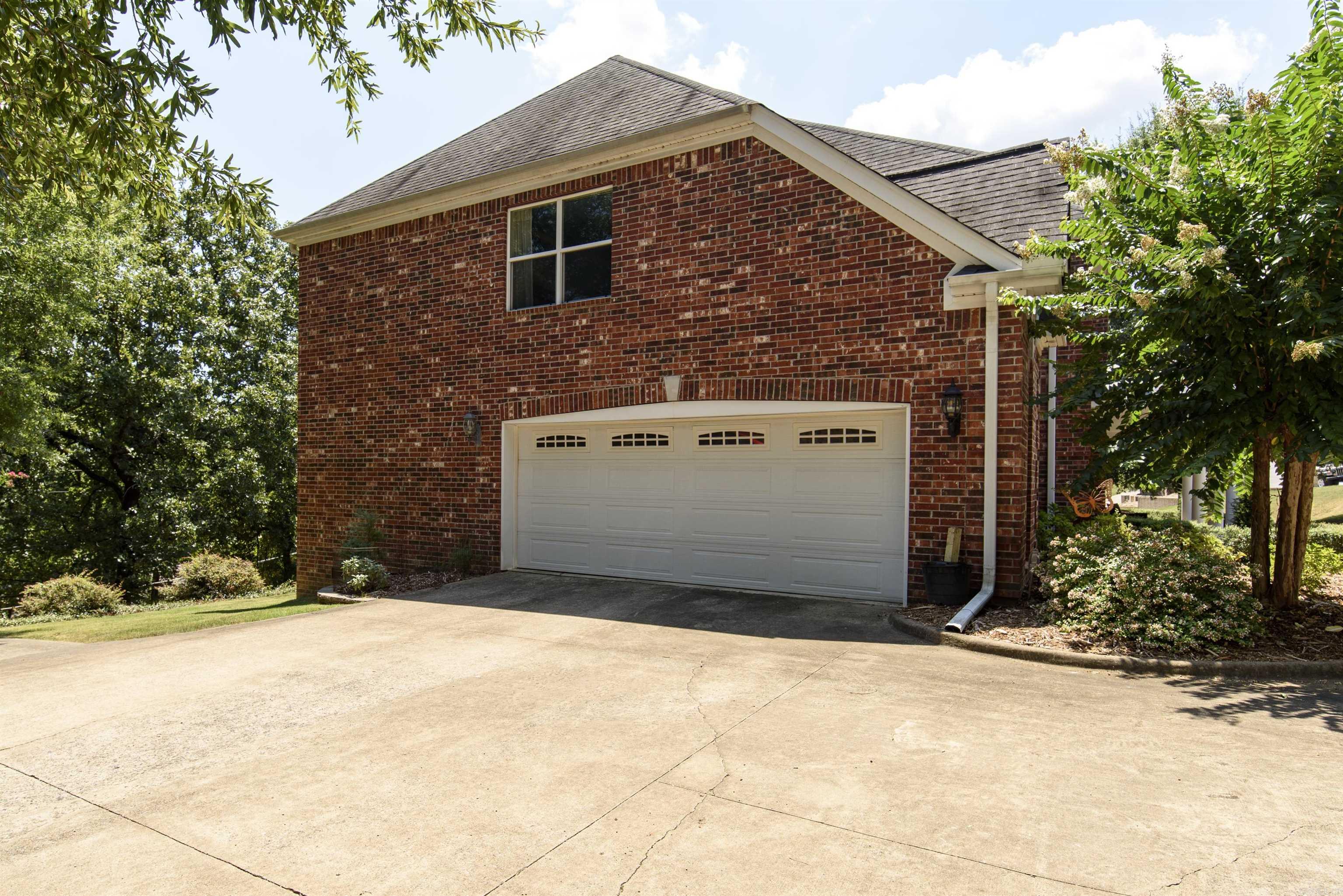 1 Hillsborough Court