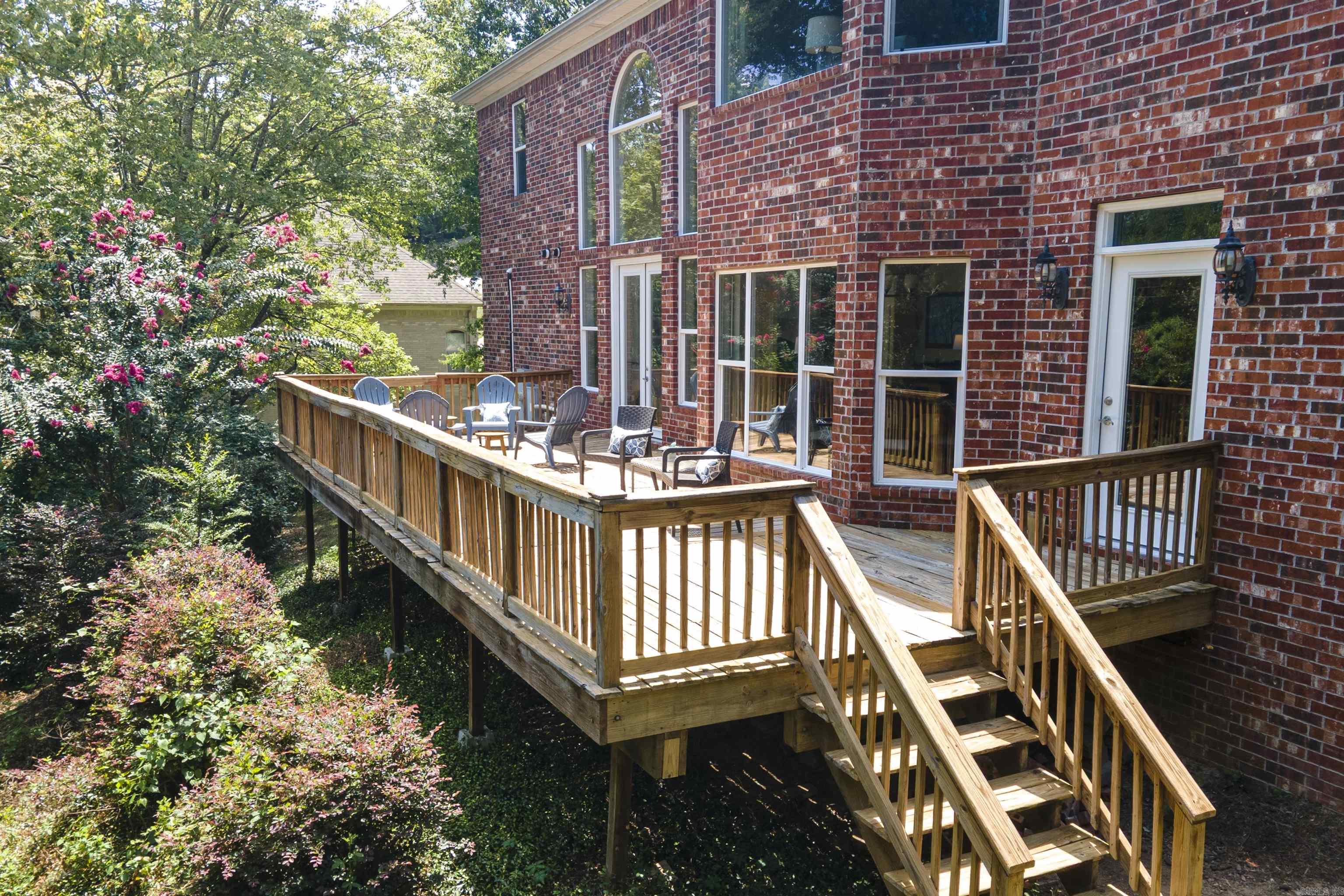 1 Hillsborough Court