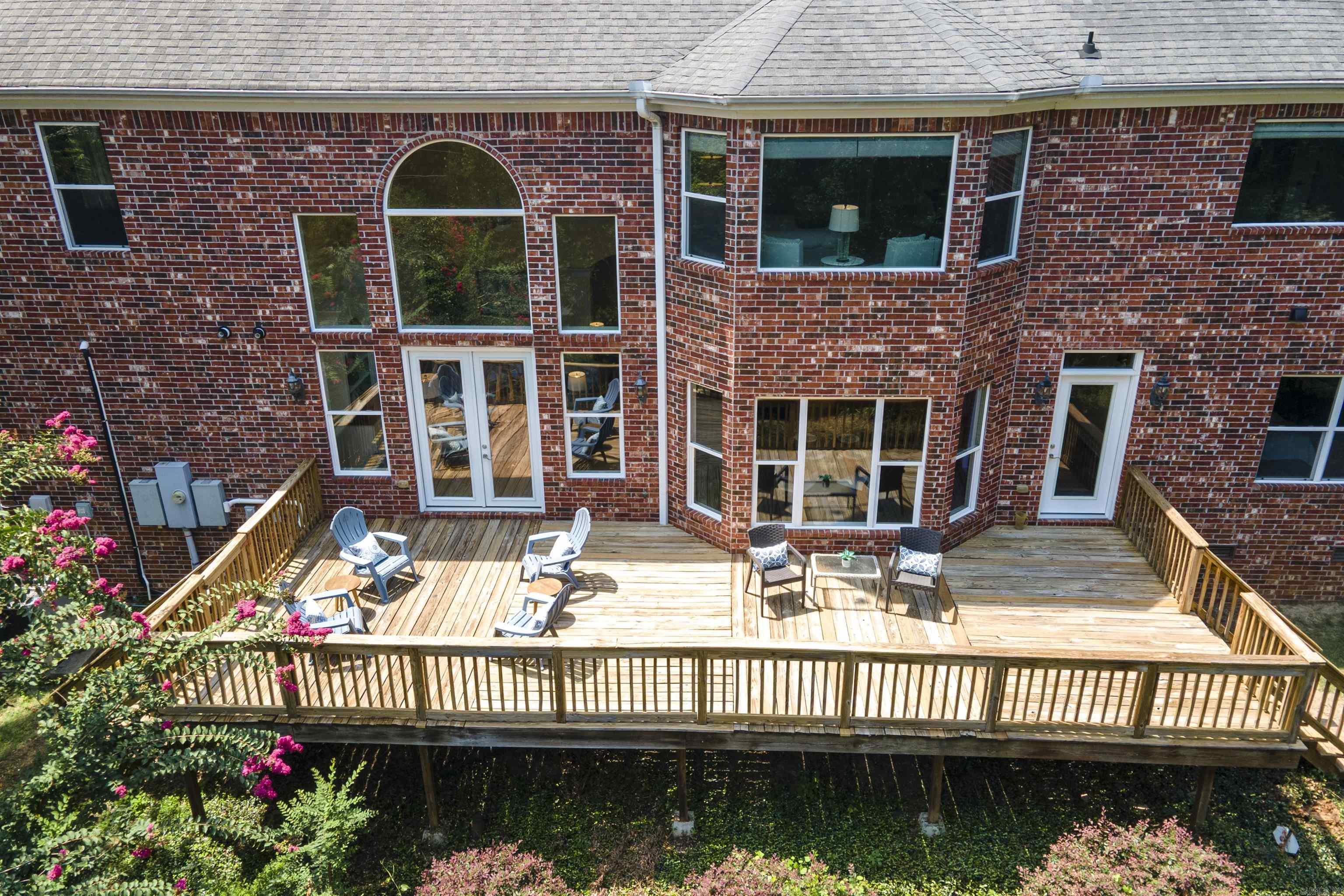 1 Hillsborough Court