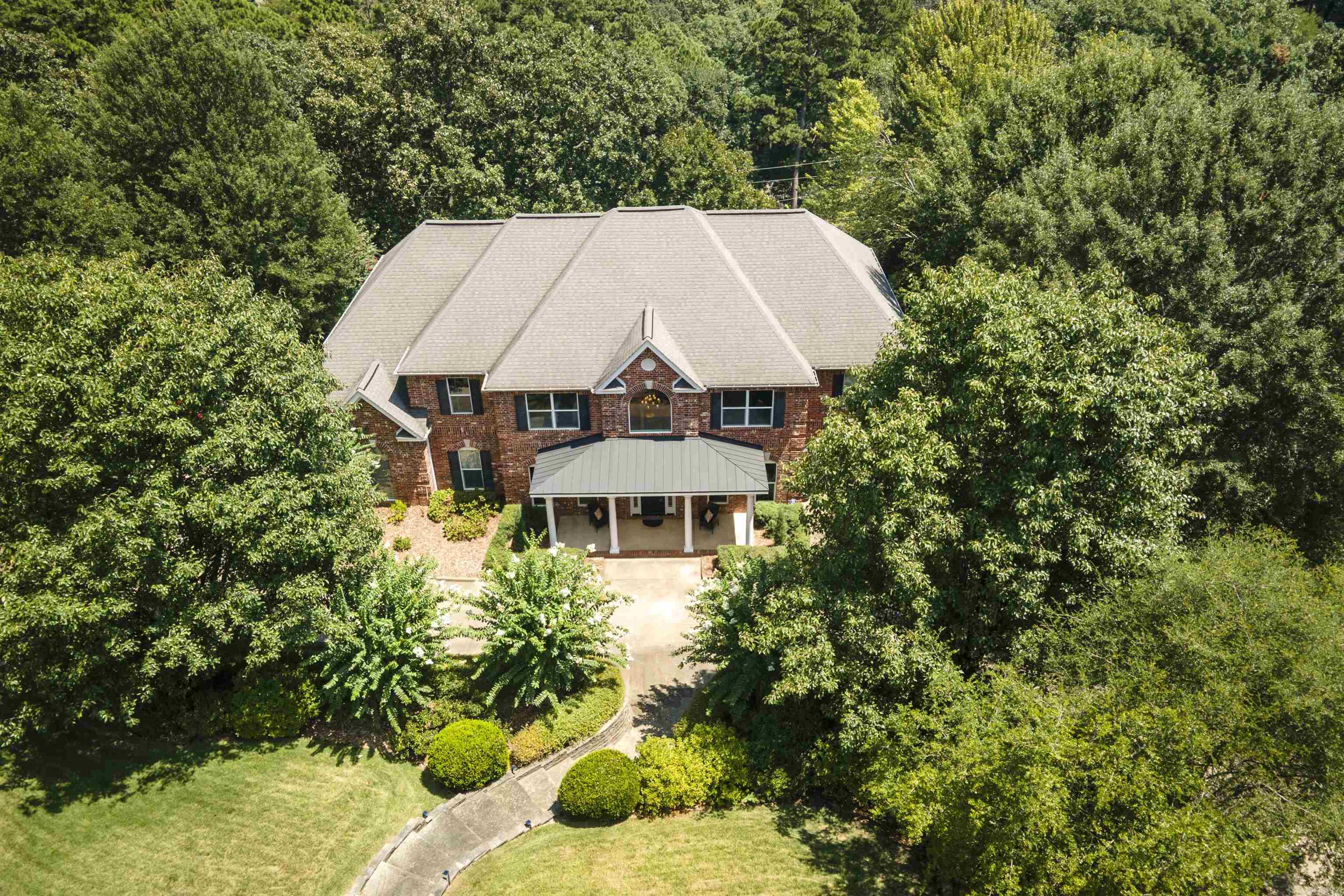1 Hillsborough Court