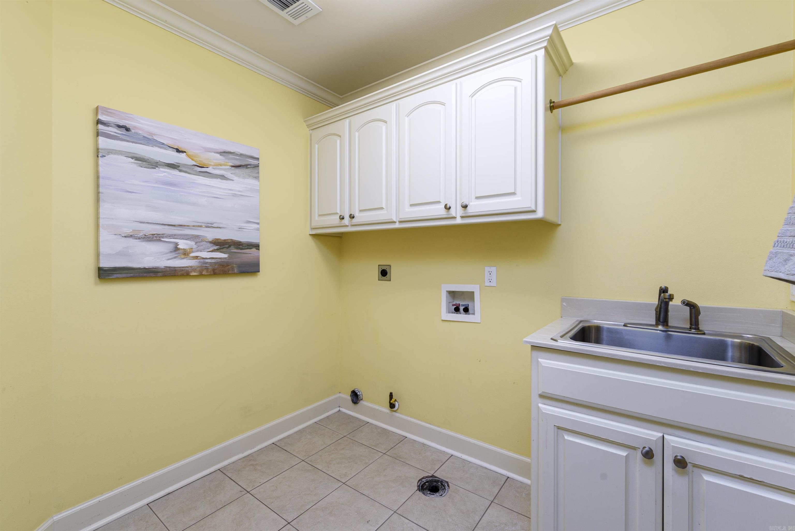 1 Hillsborough Court