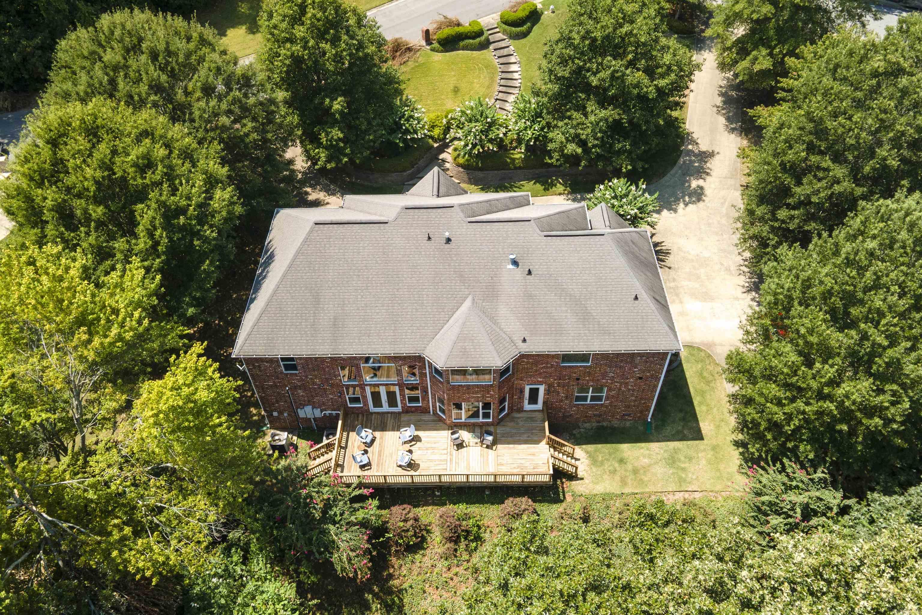 1 Hillsborough Court