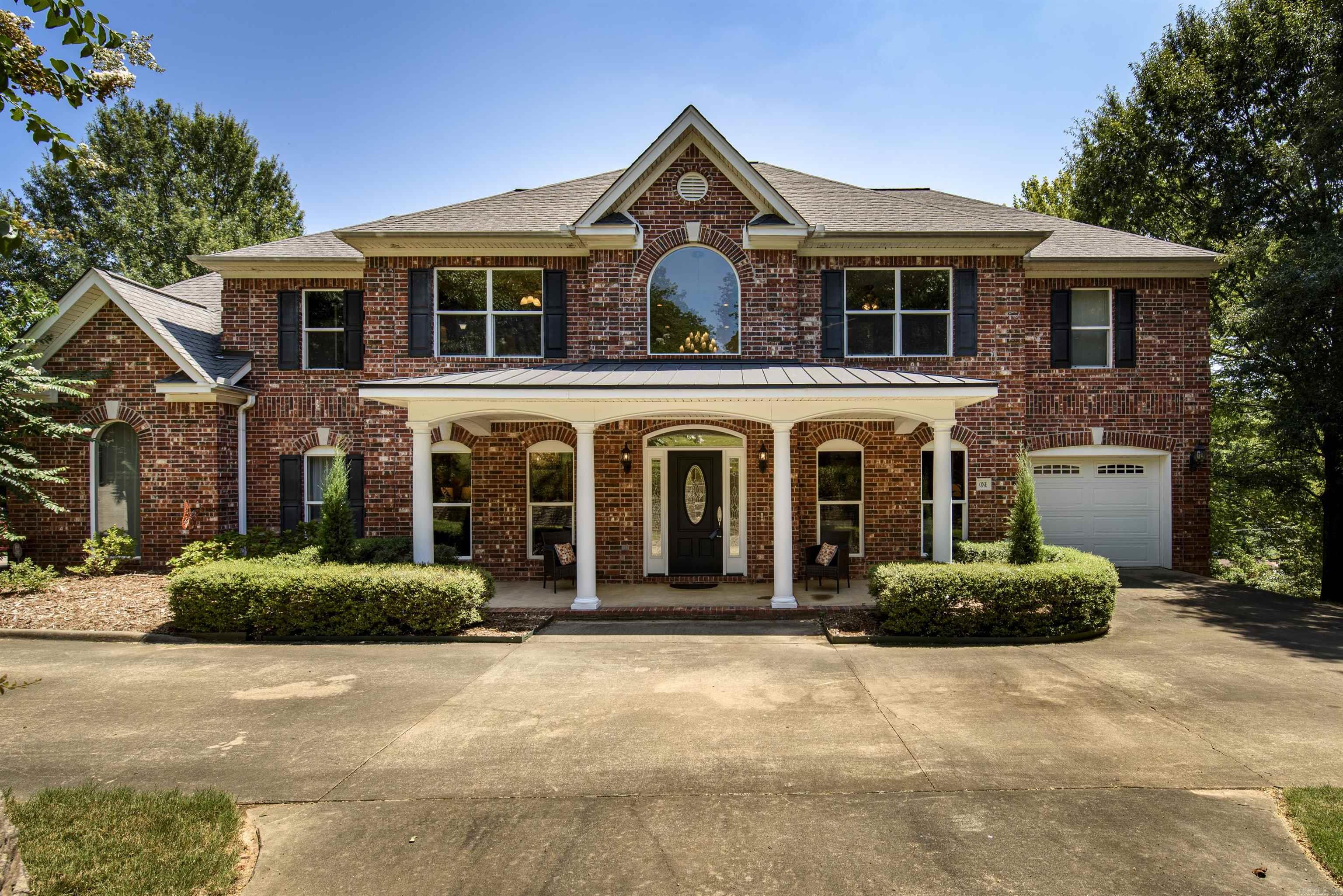 1 Hillsborough Court