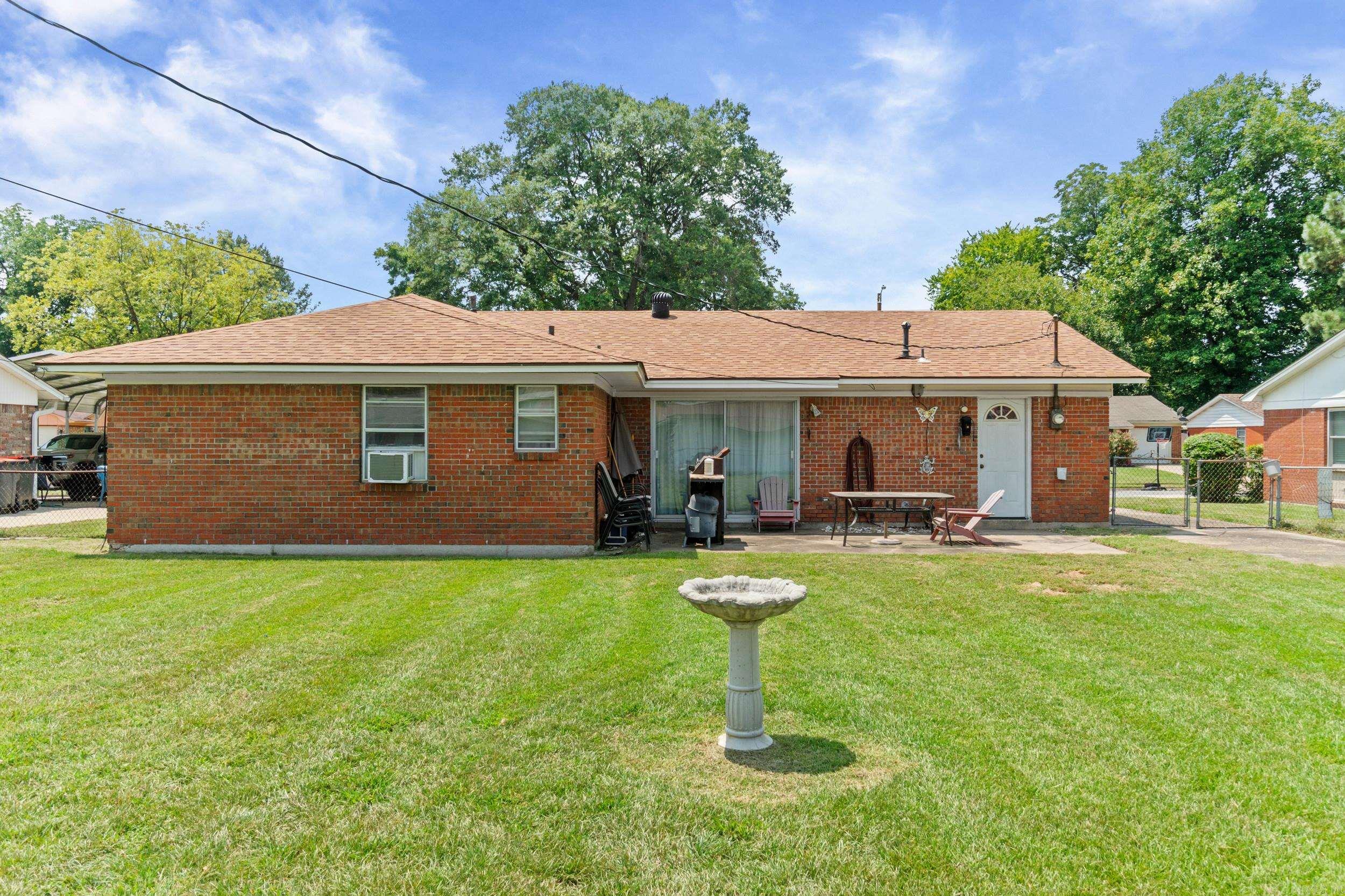 1307 S Dakota St