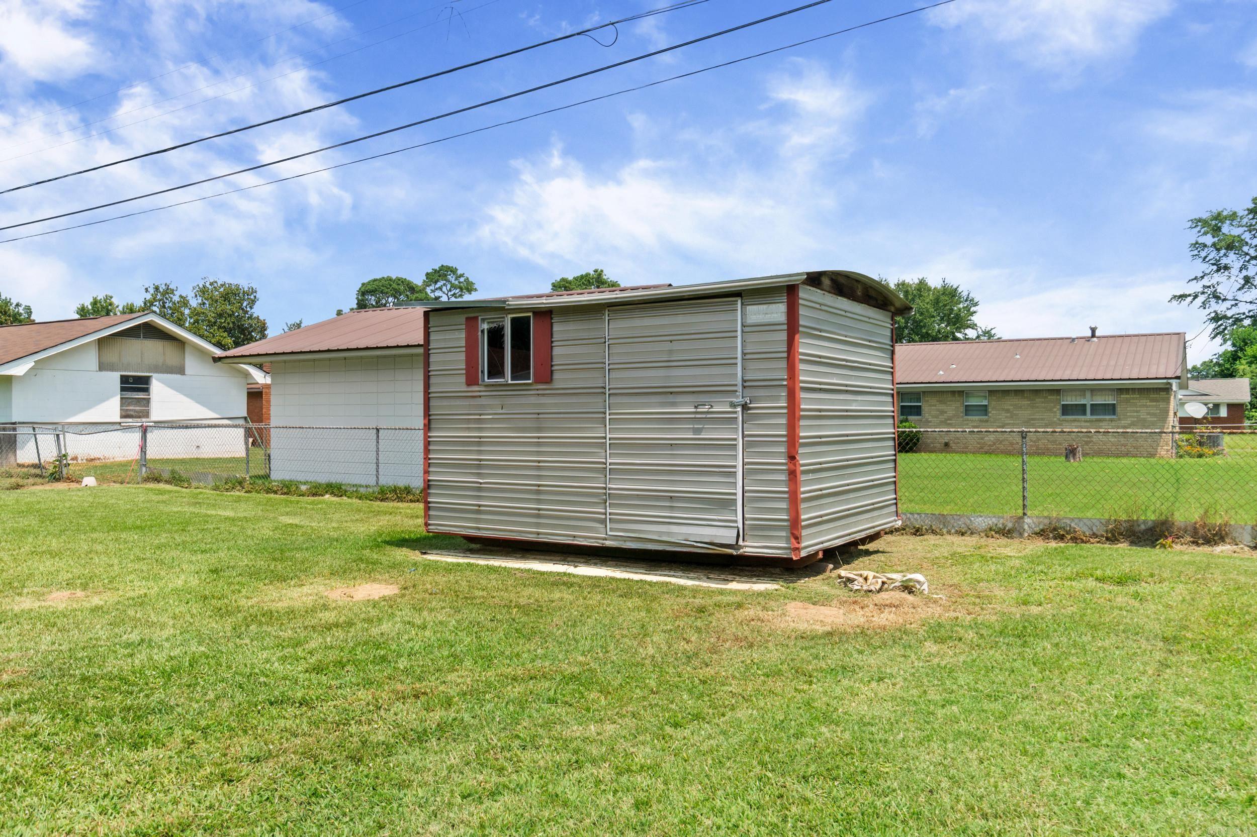 1307 S Dakota St