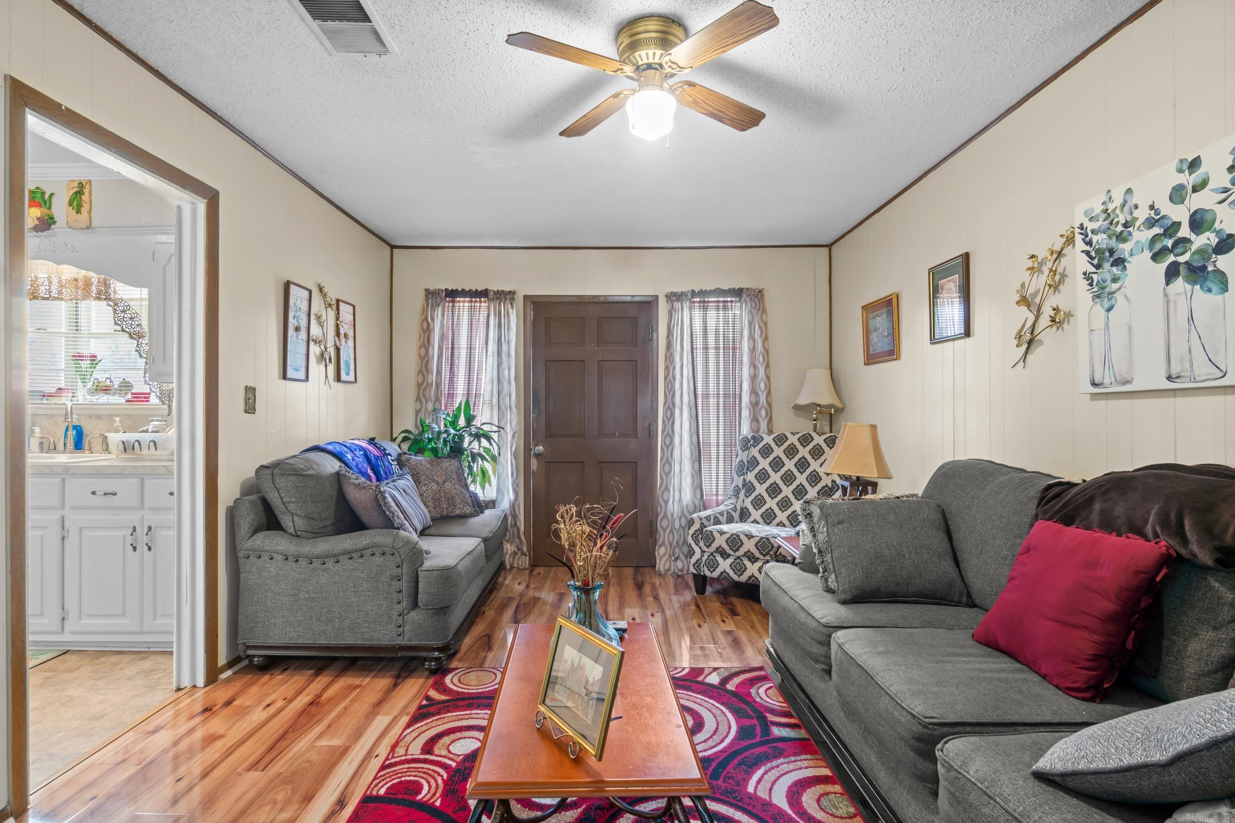 1307 S Dakota St
