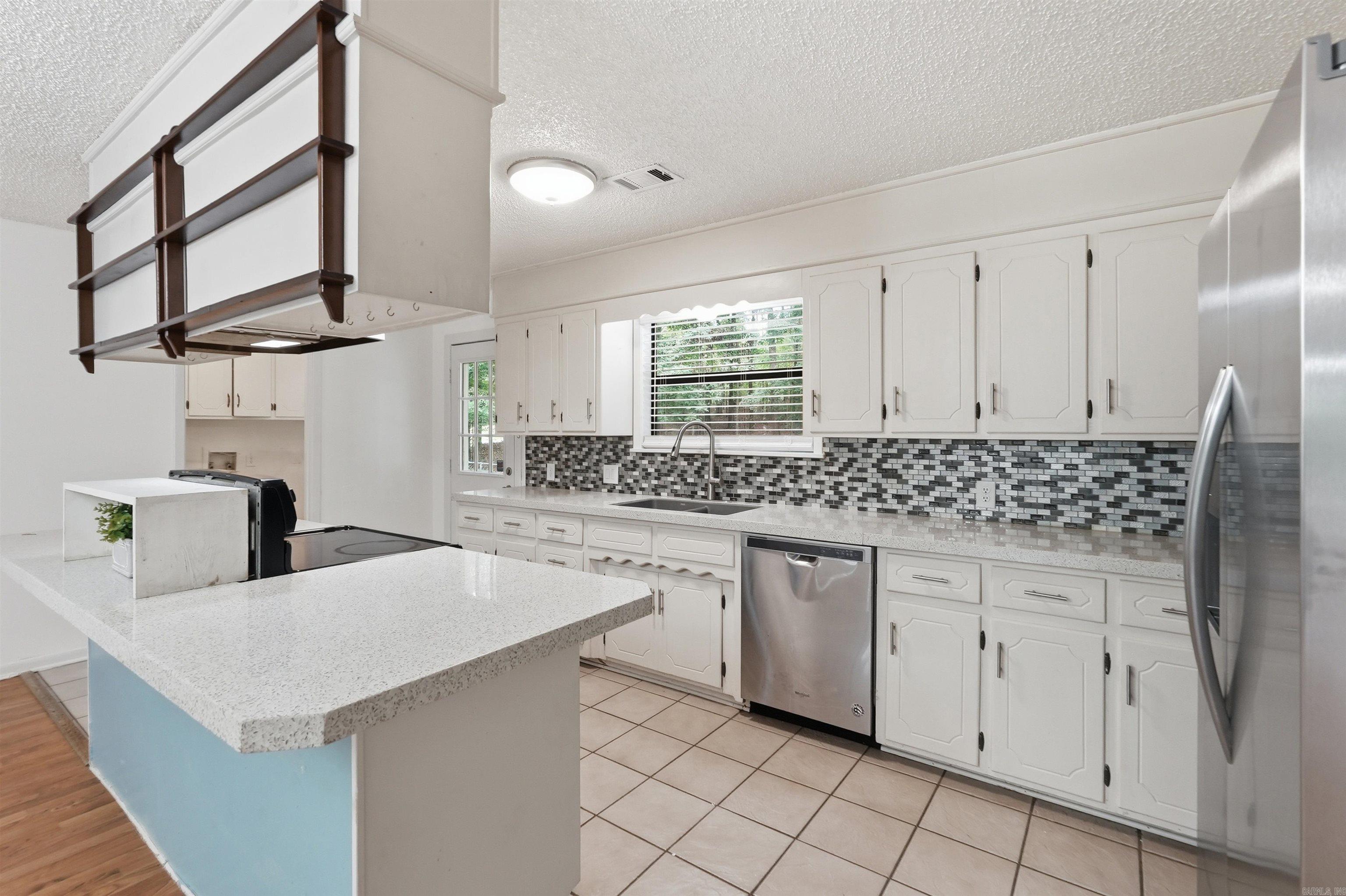 450 Plum Hollow Boulevard
